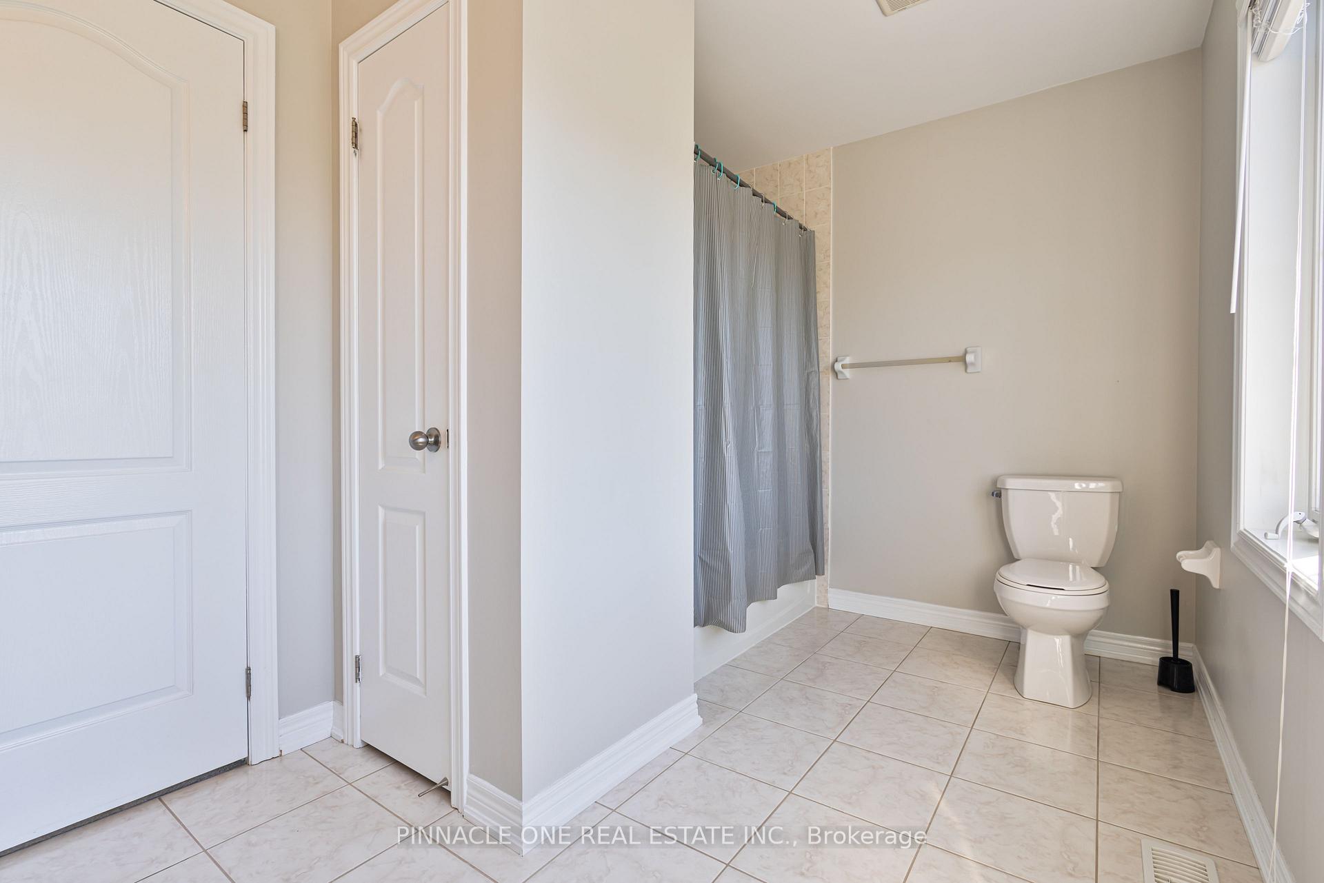 Photo 20 of 183 Bruce Cameron Drive, Clarington, Bowmanville — HOMEH