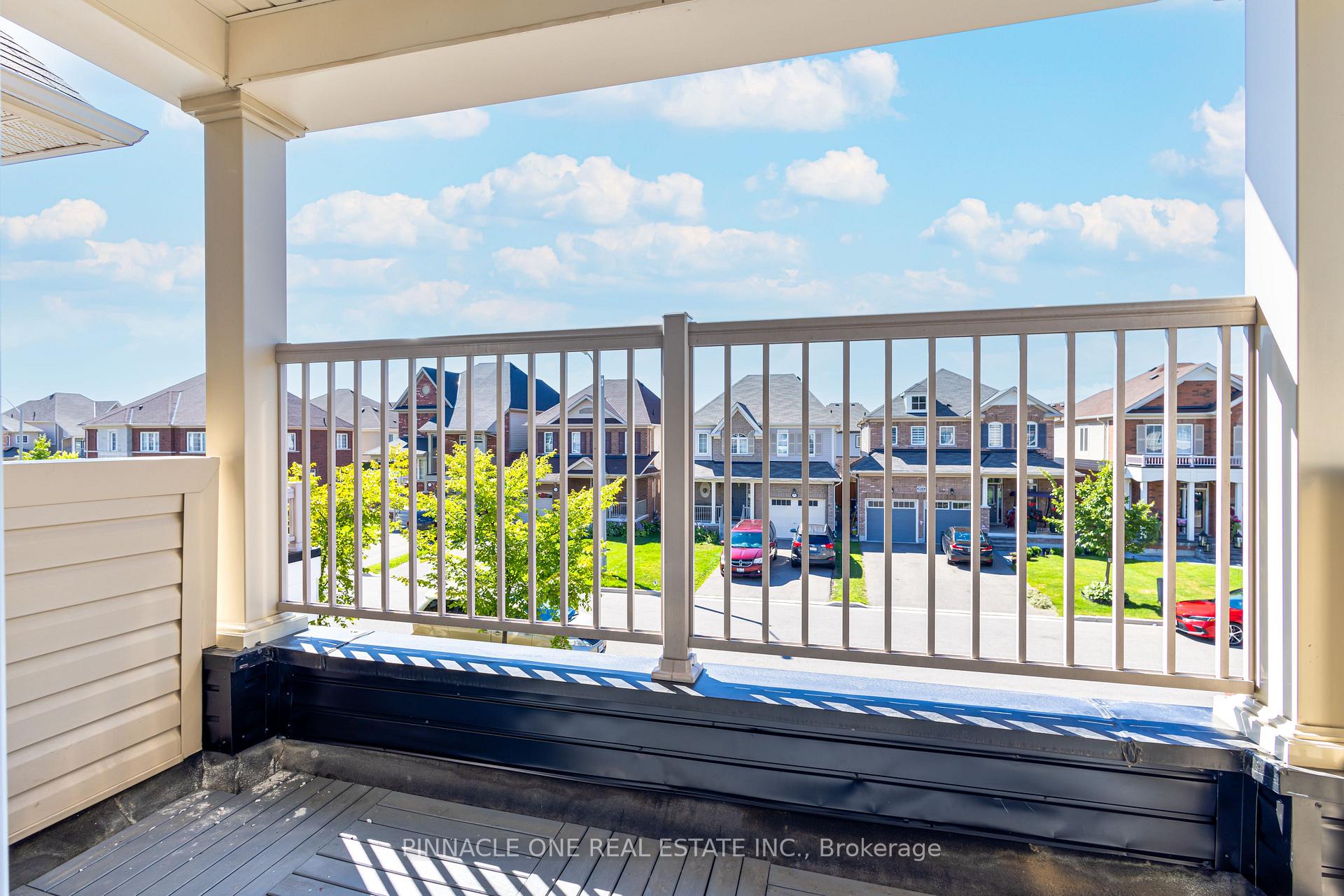 Photo 24 of 183 Bruce Cameron Drive, Clarington, Bowmanville — HOMEH