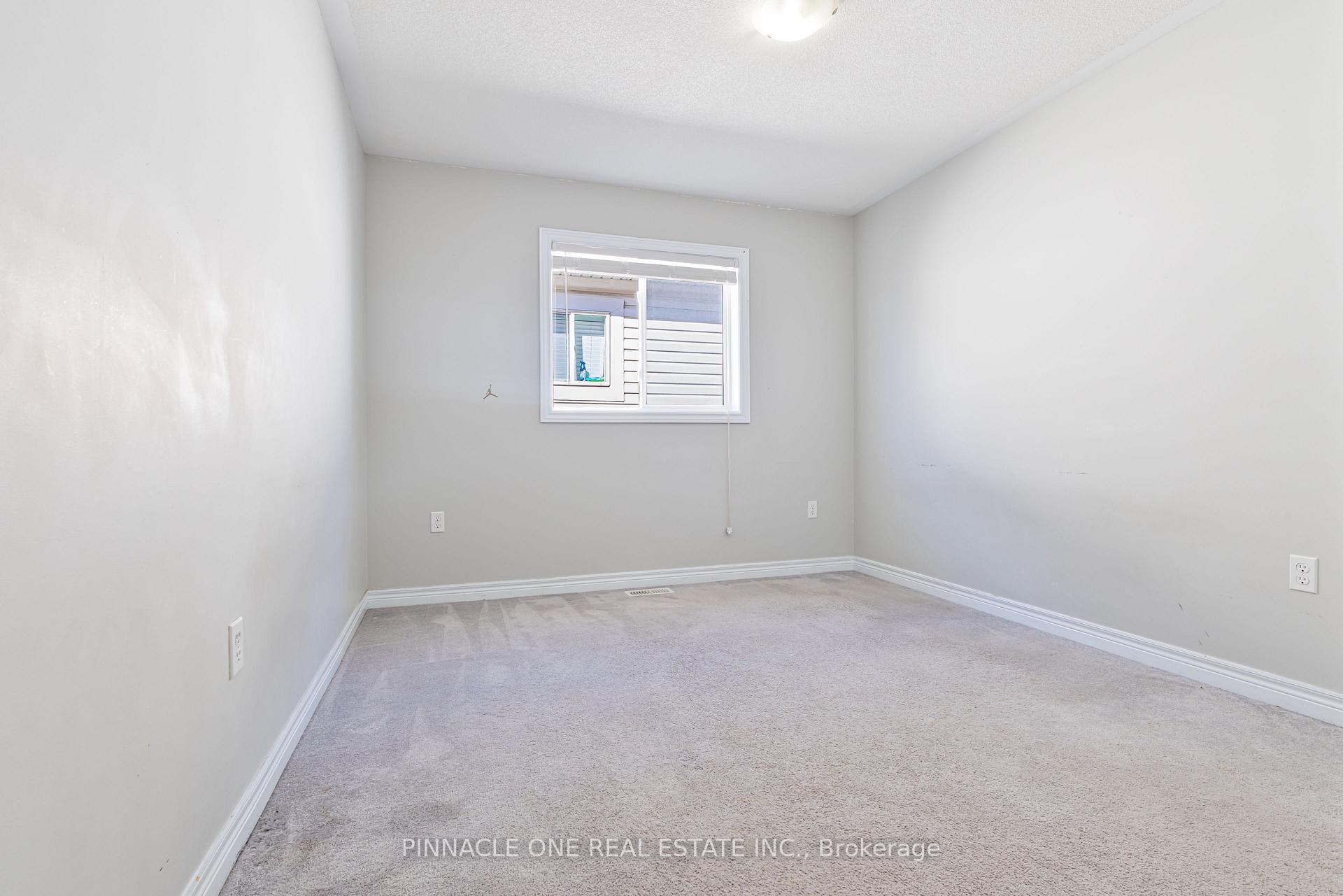 Photo 26 of 183 Bruce Cameron Drive, Clarington, Bowmanville — HOMEH