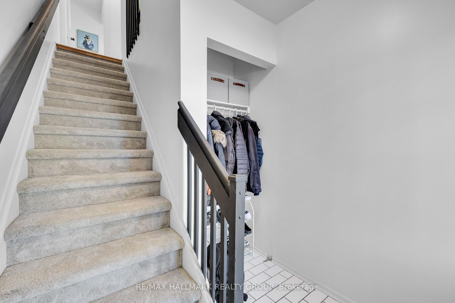 Photo 7 of Unit 3, 5 Timberview Way, Ottawa, Westcliffe Estates — HOMEH