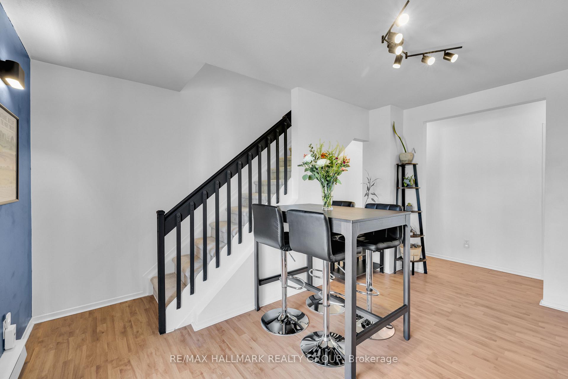 Photo 12 of Unit 3, 5 Timberview Way, Ottawa, Westcliffe Estates — HOMEH