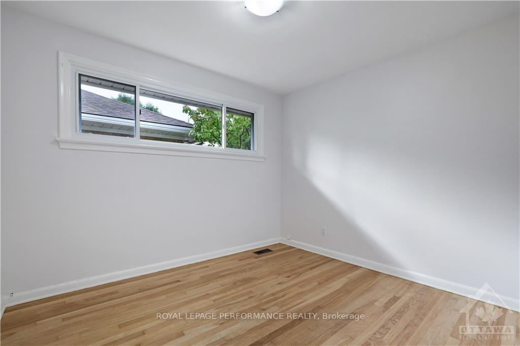 Photo 7 of 821 Weston Drive, Ottawa, Elmvale Acres — HOMEH