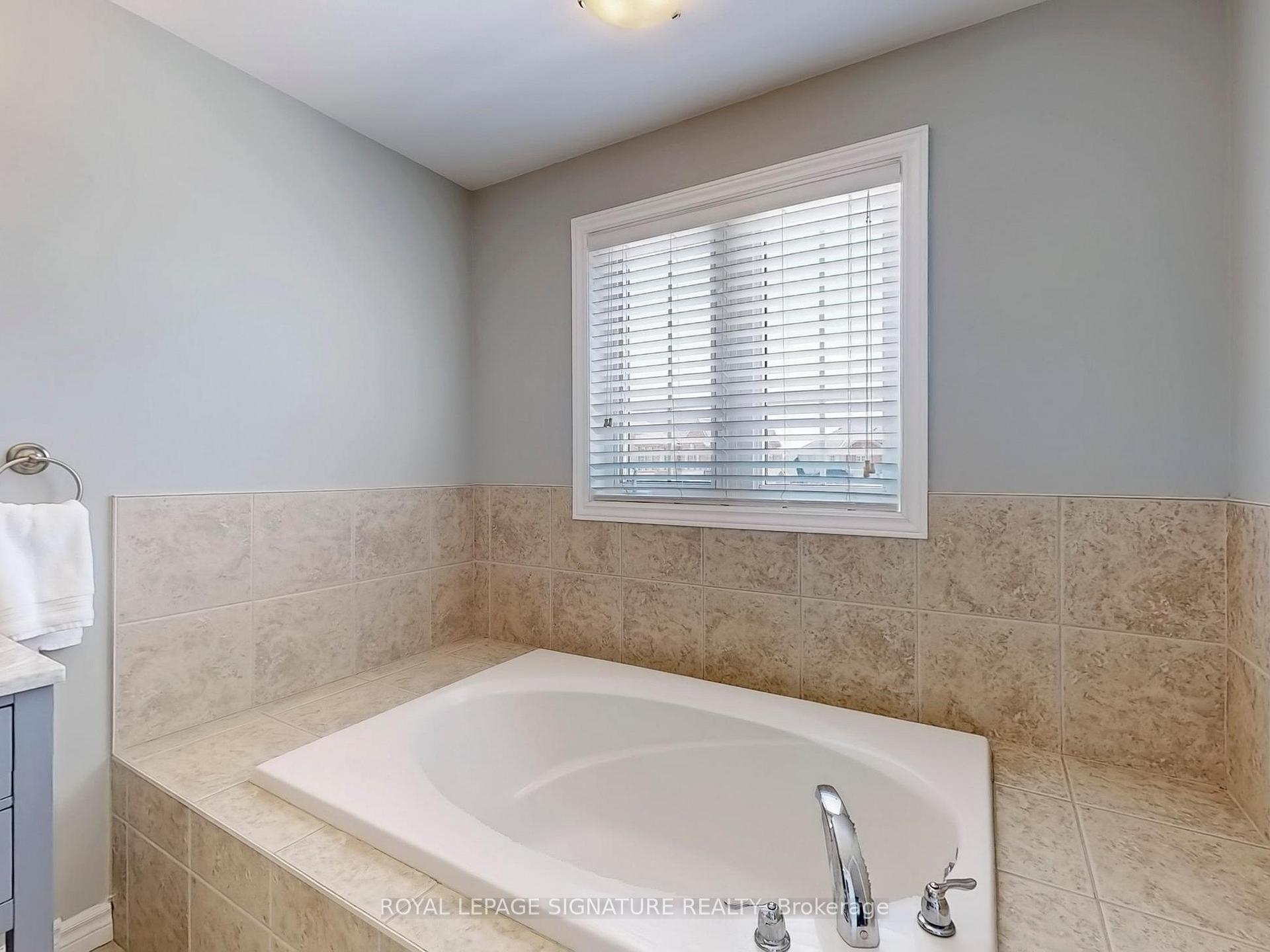 Photo 14 of Unit 4, 99 Panabaker Drive, Hamilton, Ancaster — HOMEH