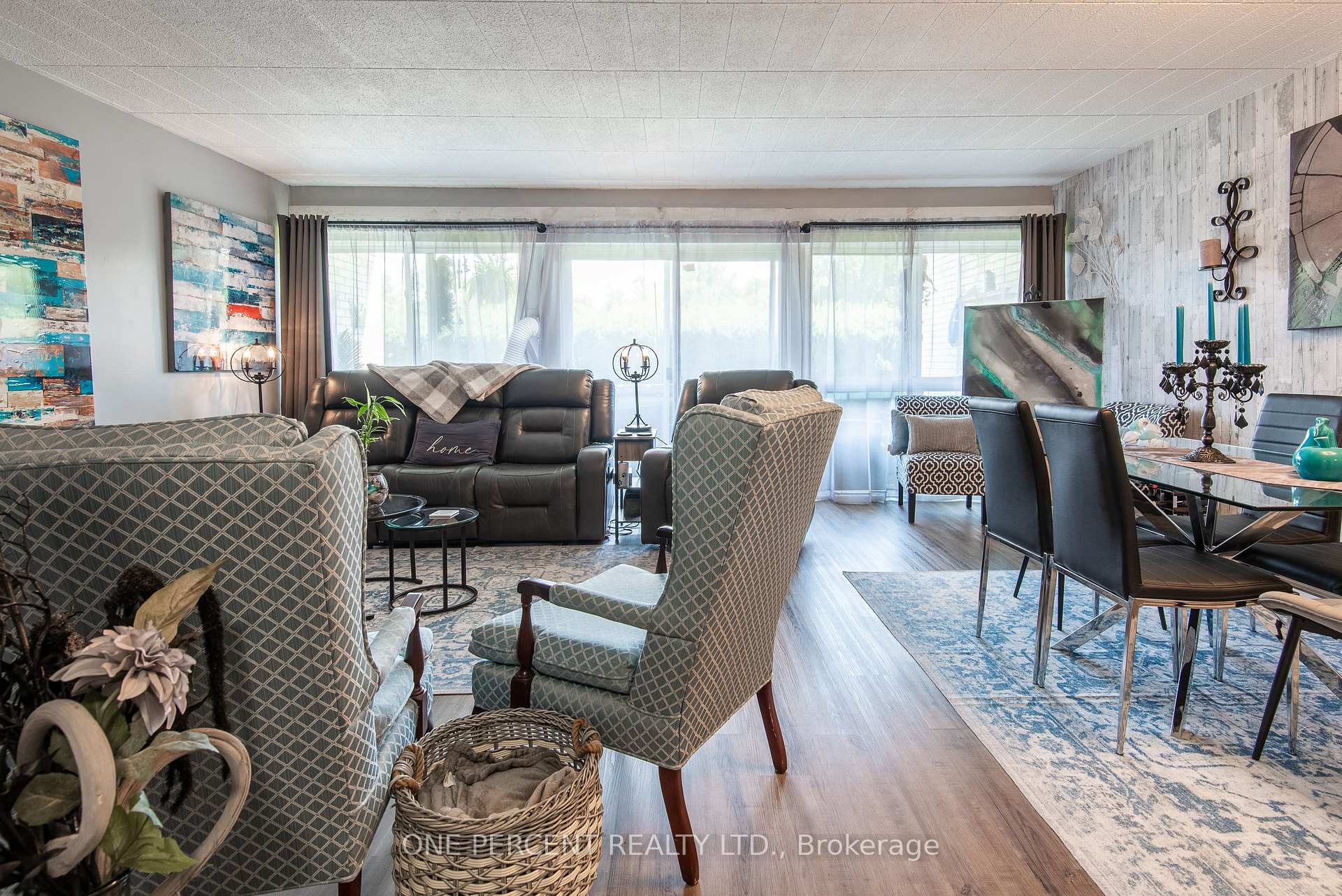 Photo 5 of Unit 103, 105 Conroy Crescent, Guelph, Dovercliffe Park/Old University — HOMEH