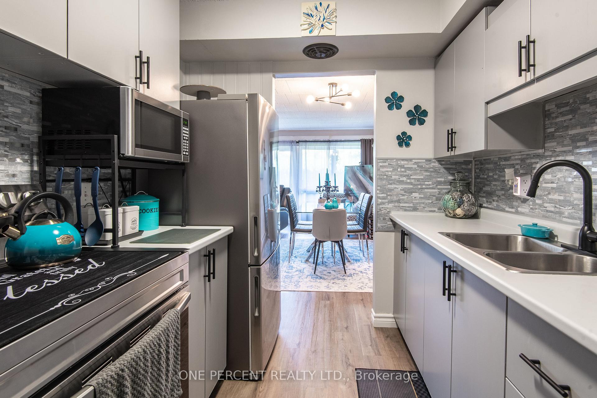 Photo 9 of Unit 103, 105 Conroy Crescent, Guelph, Dovercliffe Park/Old University — HOMEH