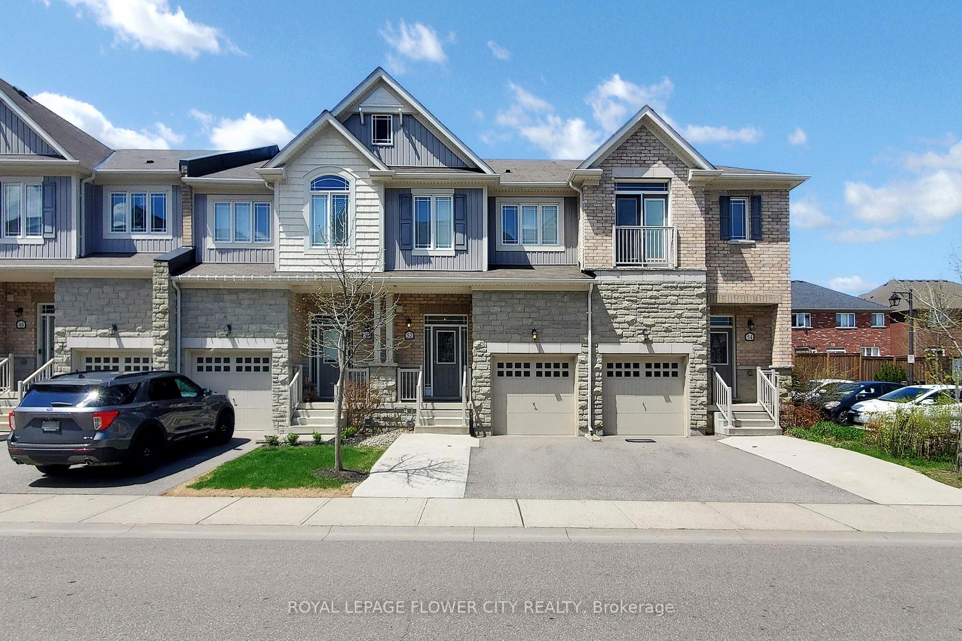 Front of 52 Valley Lane