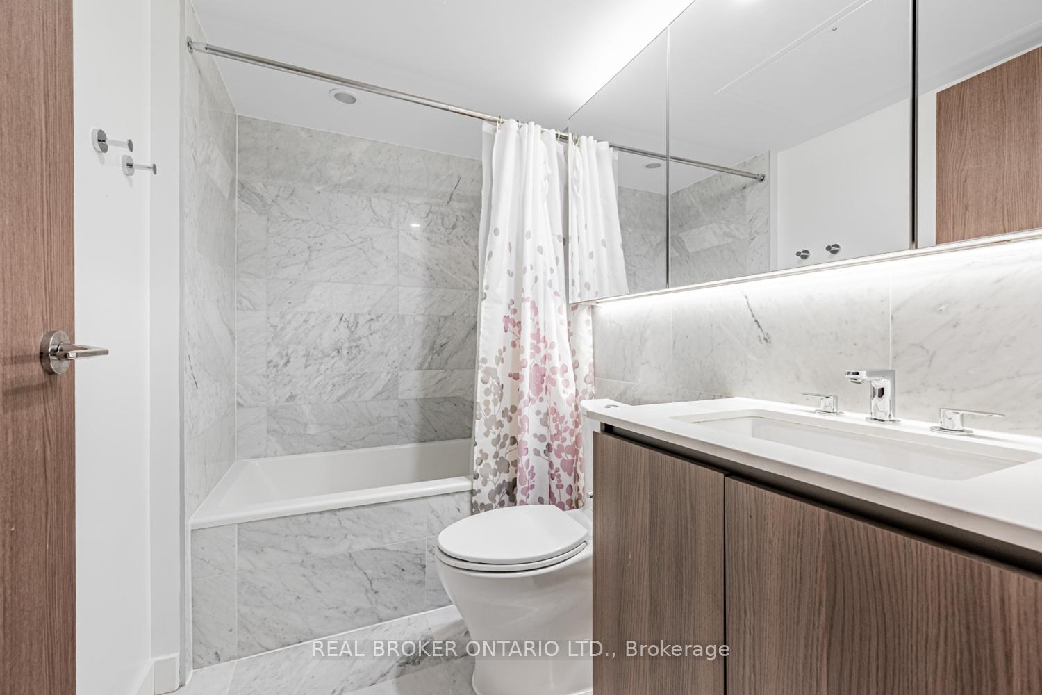 Photo 26 of Unit 816, 19 Bathurst Street, Toronto, Waterfront Communities — HOMEH