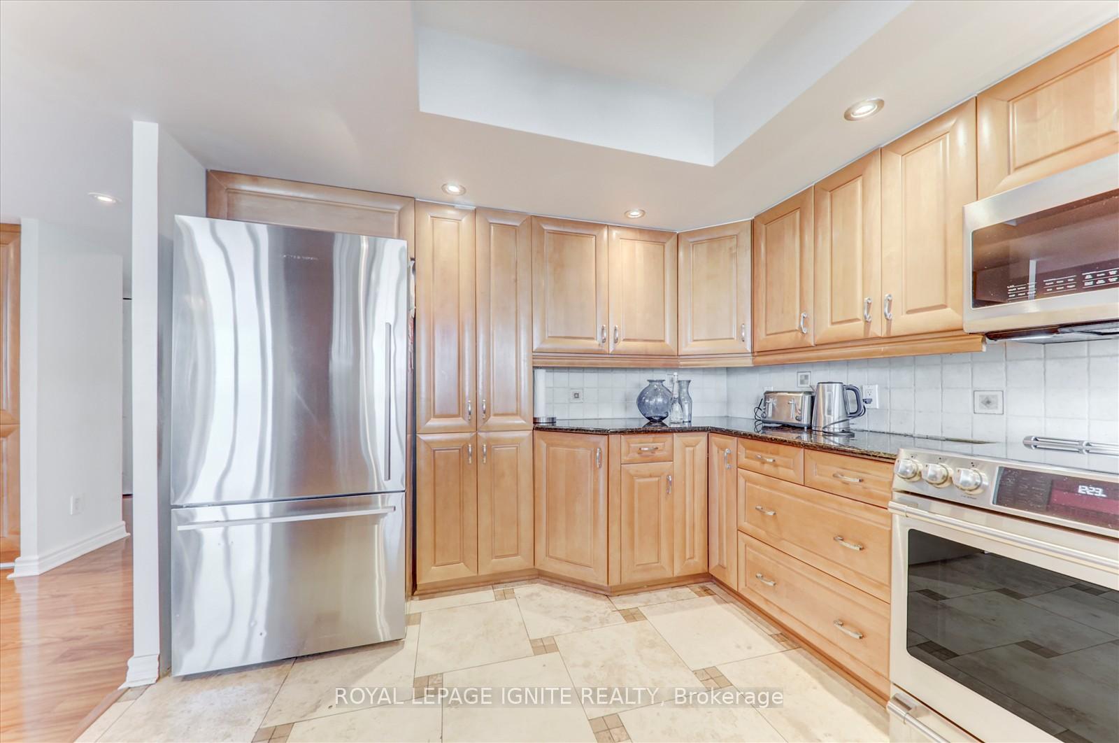 Photo 16 of Unit 812, 45 Cumberland Lane, Ajax, South West — HOMEH