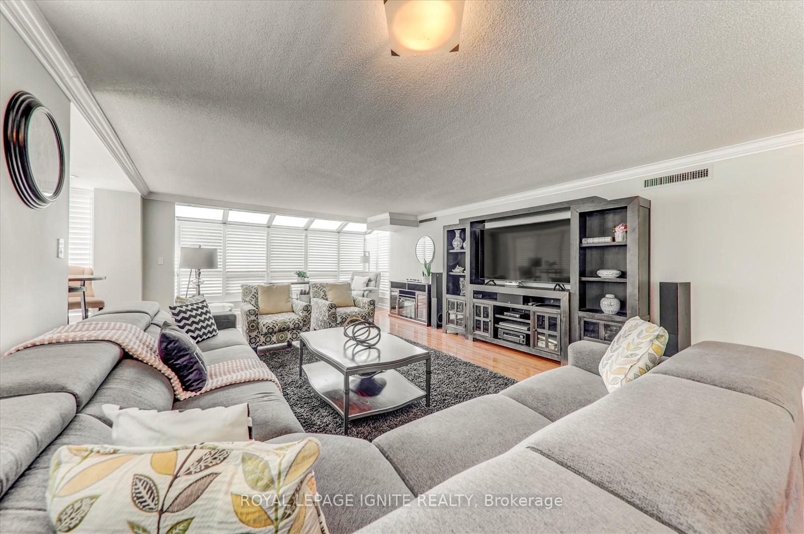 Photo 18 of Unit 812, 45 Cumberland Lane, Ajax, South West — HOMEH