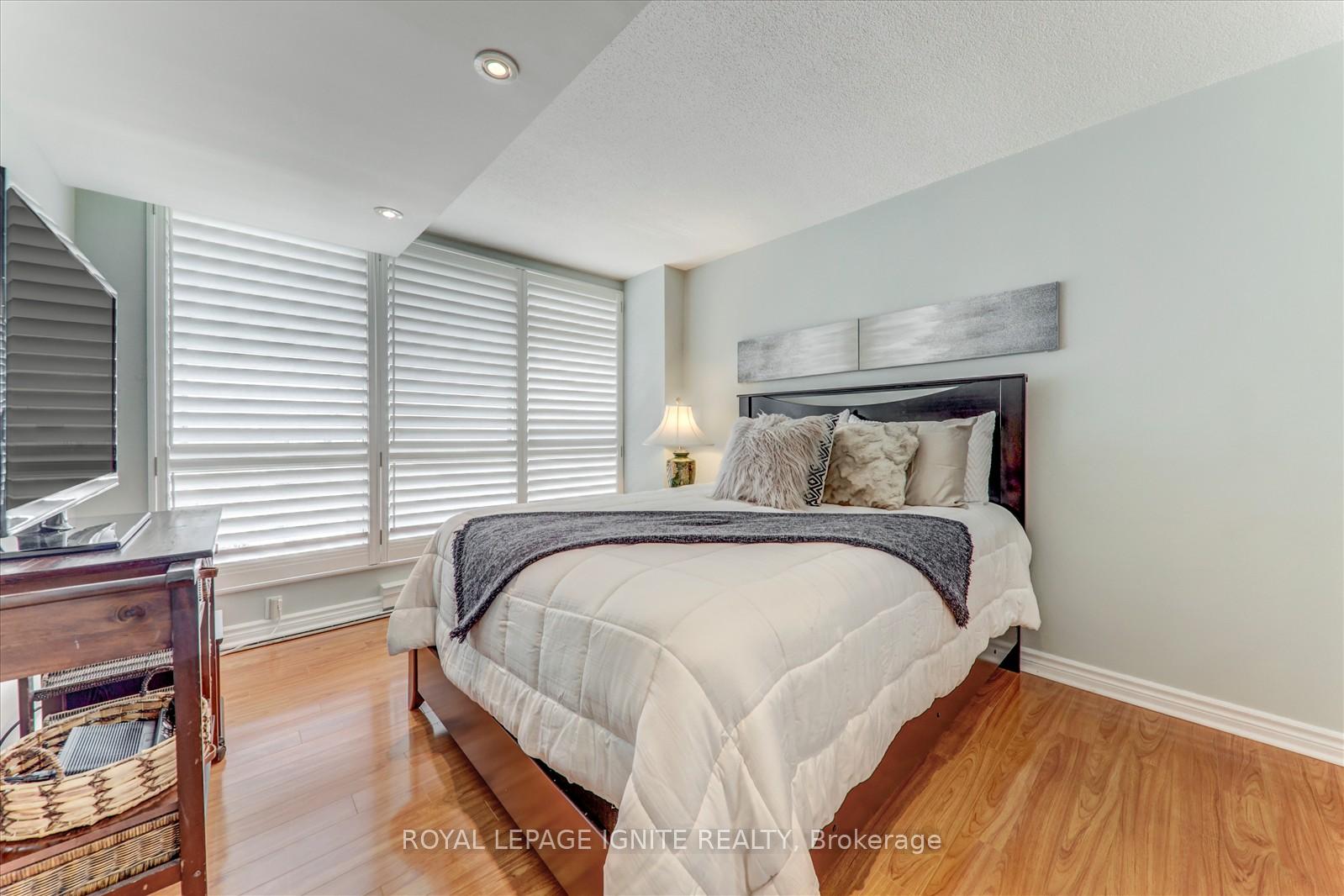 Photo 31 of Unit 812, 45 Cumberland Lane, Ajax, South West — HOMEH