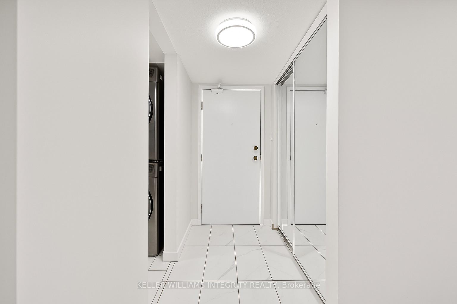 Photo 2 of Unit 1, 266 Lorry Greenberg Drive, Ottawa, Hunt Club Park/Greenboro — HOMEH