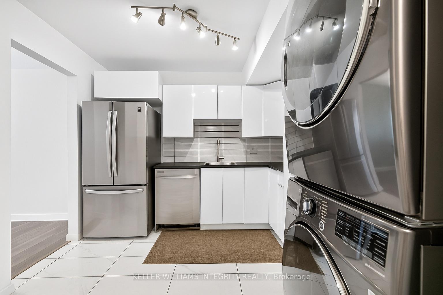 Photo 3 of Unit 1, 266 Lorry Greenberg Drive, Ottawa, Hunt Club Park/Greenboro — HOMEH