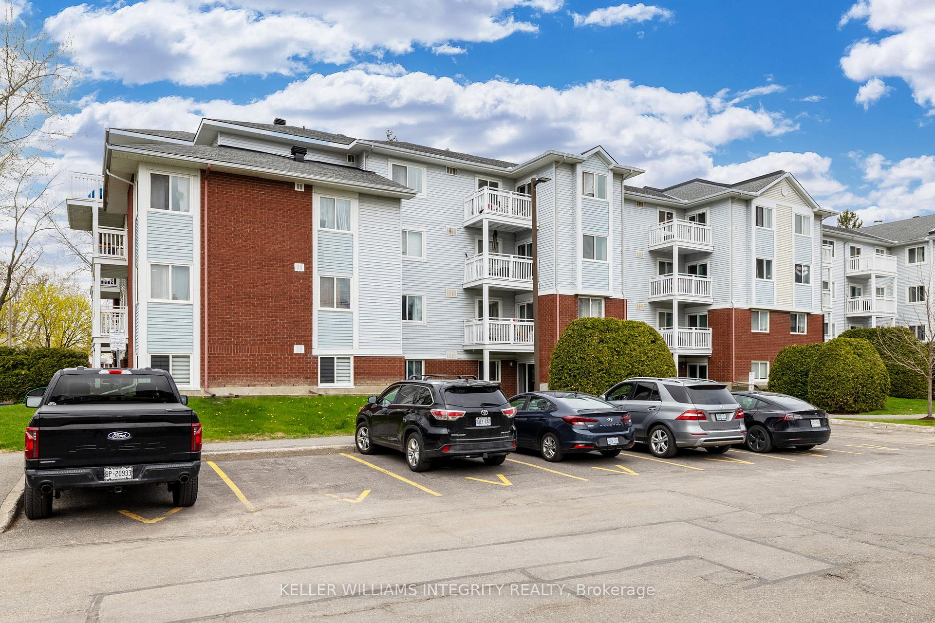 Photo 21 of Unit 1, 266 Lorry Greenberg Drive, Ottawa, Hunt Club Park/Greenboro — HOMEH