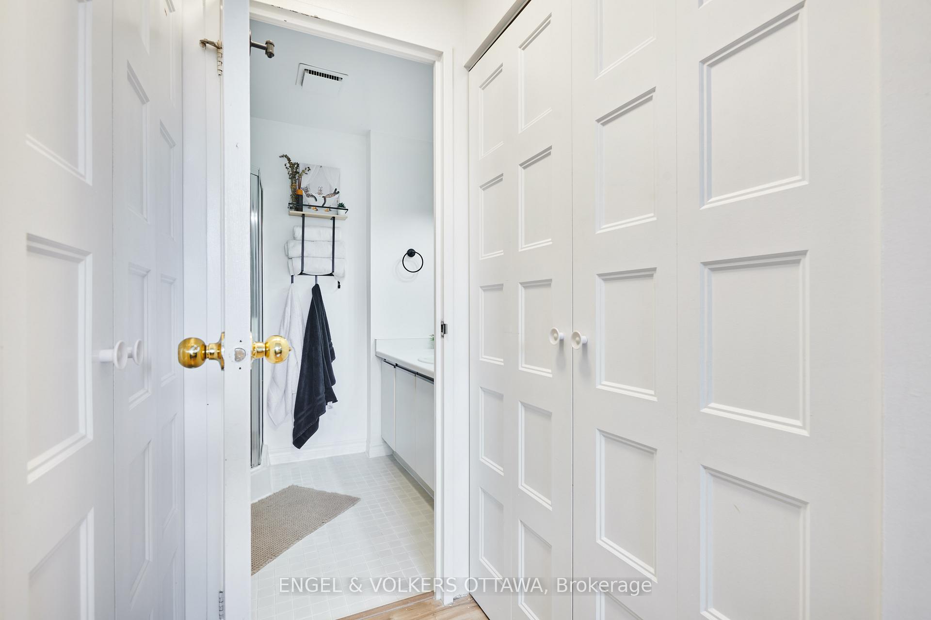 Photo 20 of Unit 101, 2759 Carousel Crescent, Ottawa, Emerald Woods/Sawmill Creek — HOMEH