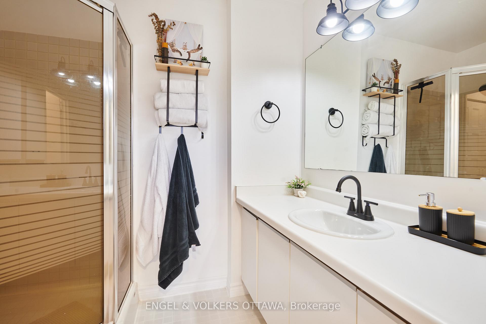 Photo 21 of Unit 101, 2759 Carousel Crescent, Ottawa, Emerald Woods/Sawmill Creek — HOMEH