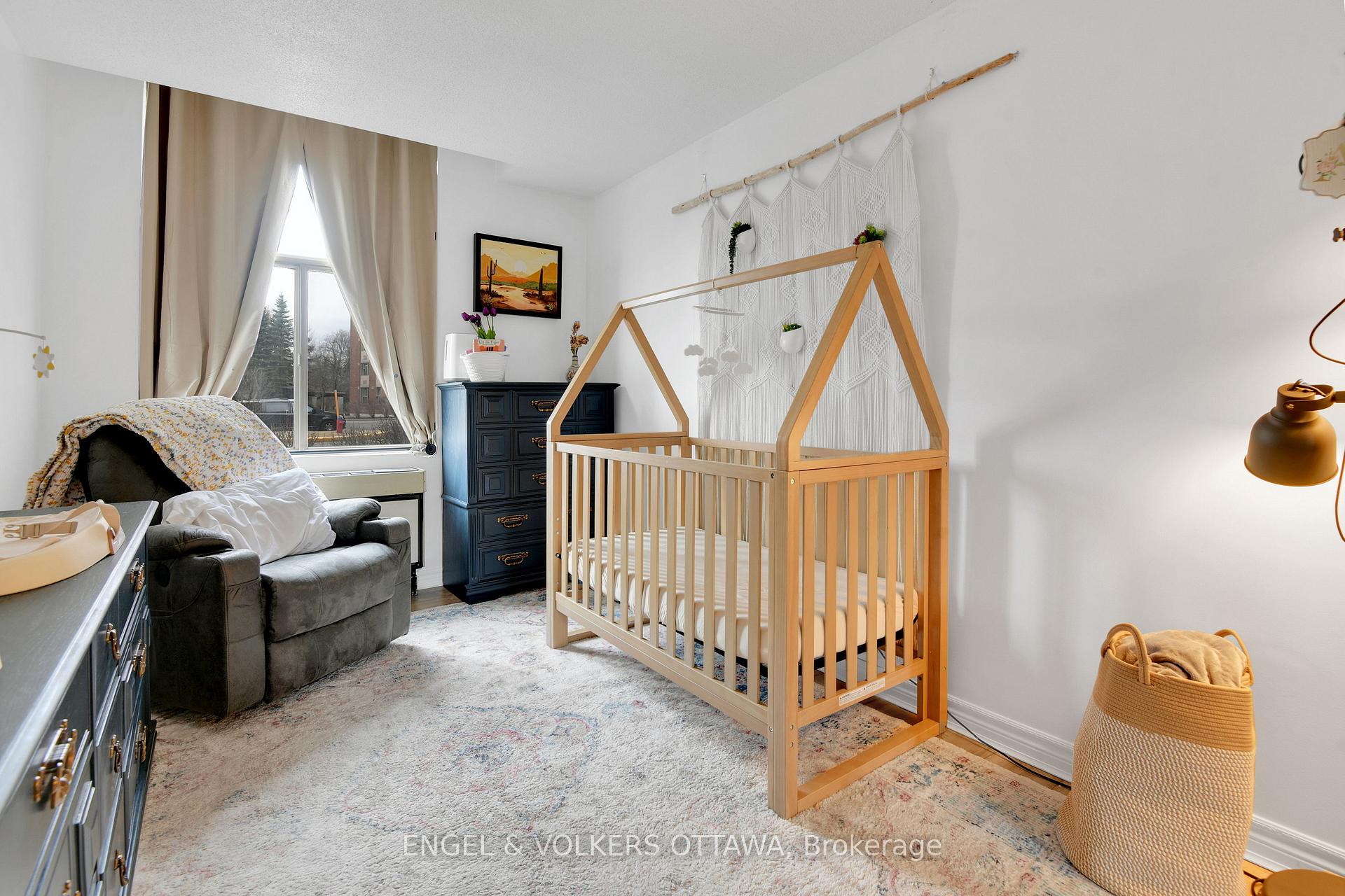 Photo 54 of Unit 101, 2759 Carousel Crescent, Ottawa, Emerald Woods/Sawmill Creek — HOMEH