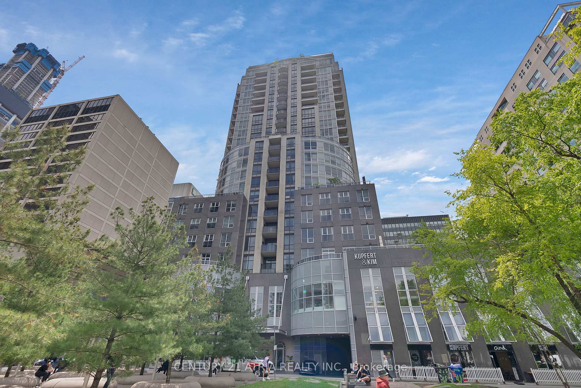 Front of Unit 603, 10 Bellair Street