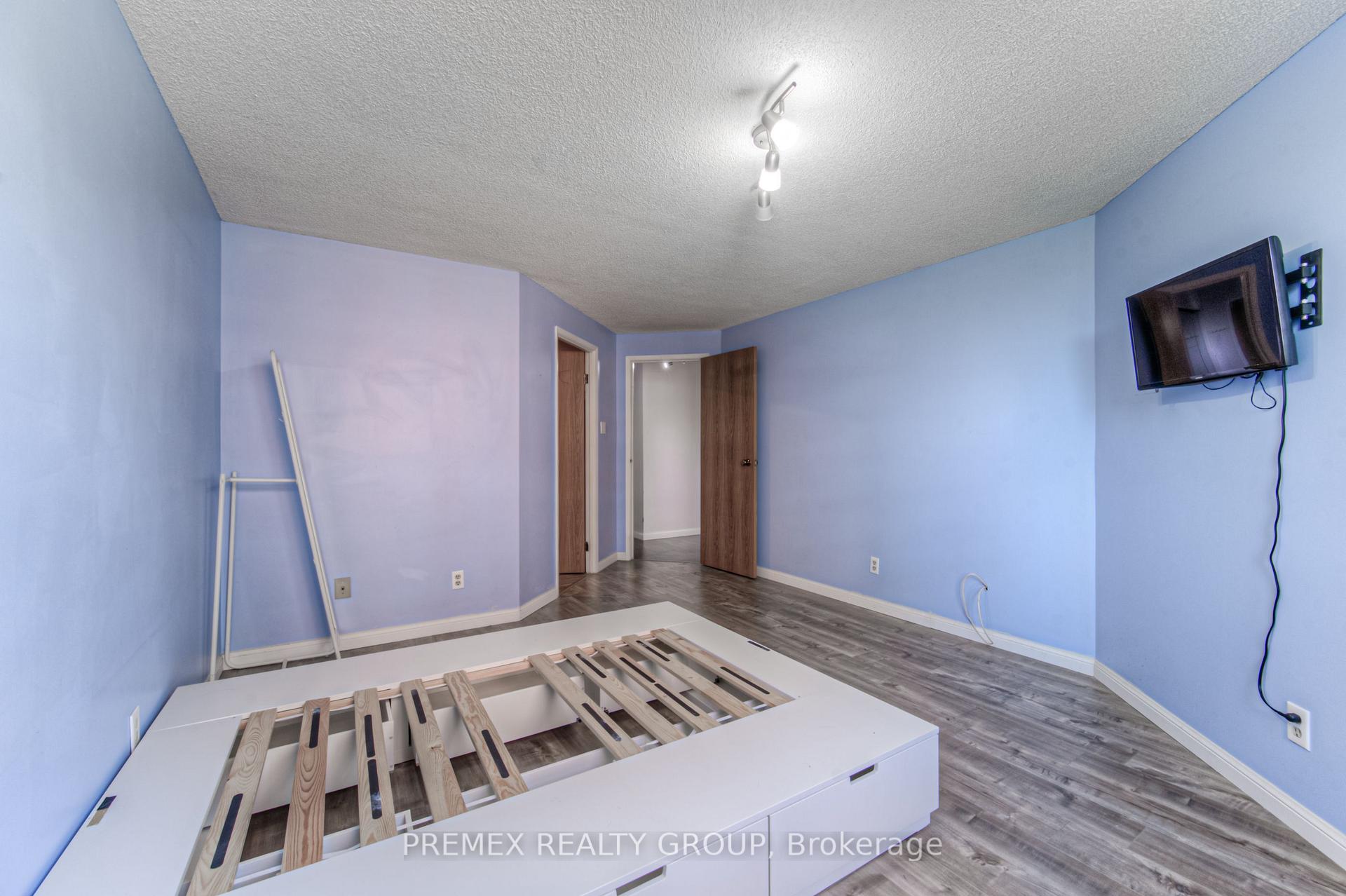 Photo 24 of Unit 305, 20 Ellen Street E, Kitchener — HOMEH
