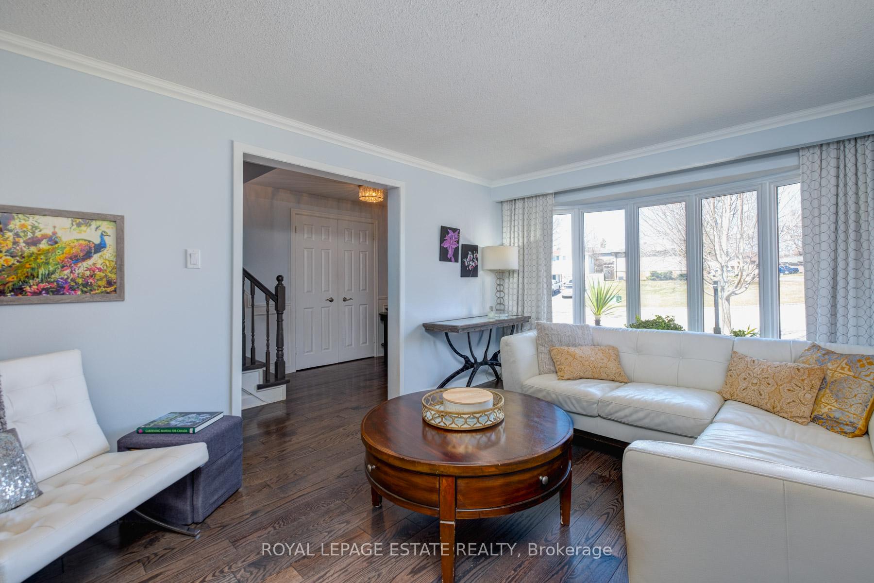 Photo 5 of 76 Harland Crescent, Ajax, South East — HOMEH