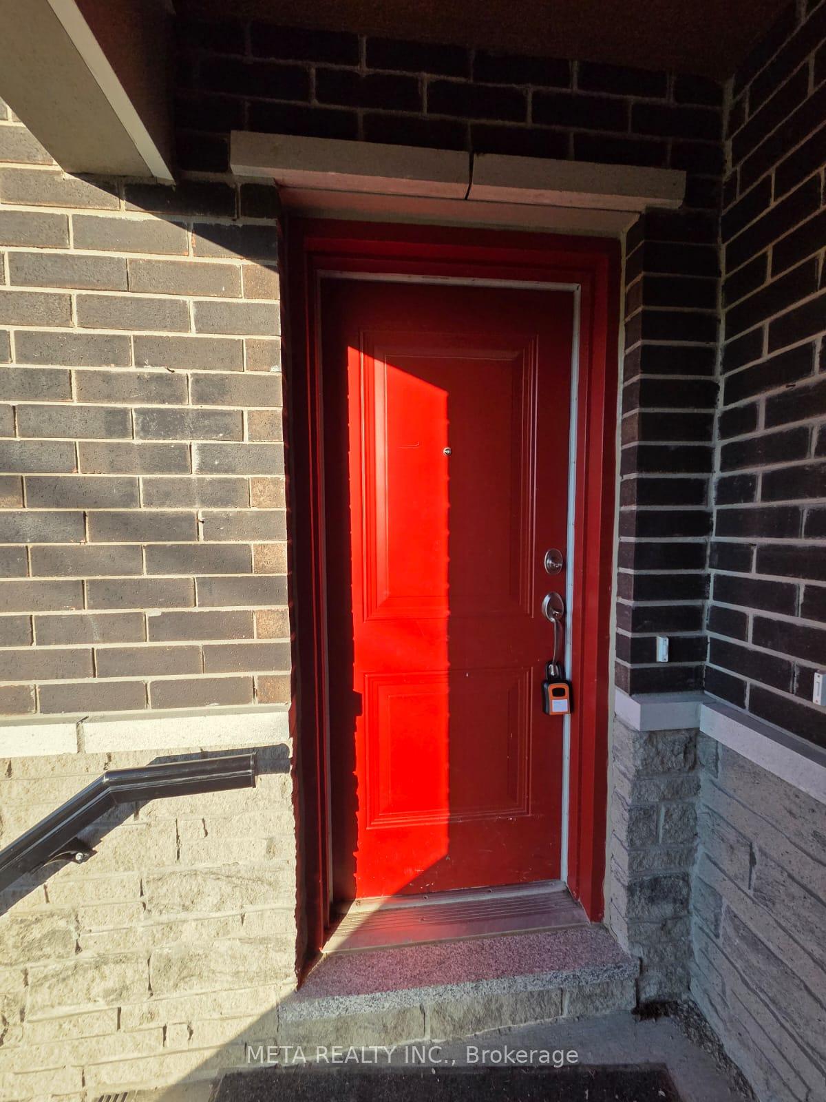 Photo 2 of Unit 621, 1034 Reflection Place, Pickering, Rural Pickering — HOMEH