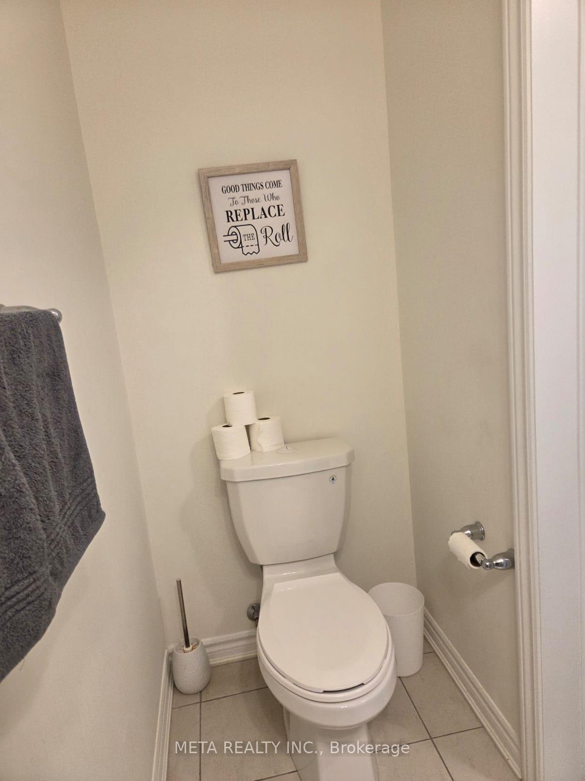 Photo 5 of Unit 621, 1034 Reflection Place, Pickering, Rural Pickering — HOMEH