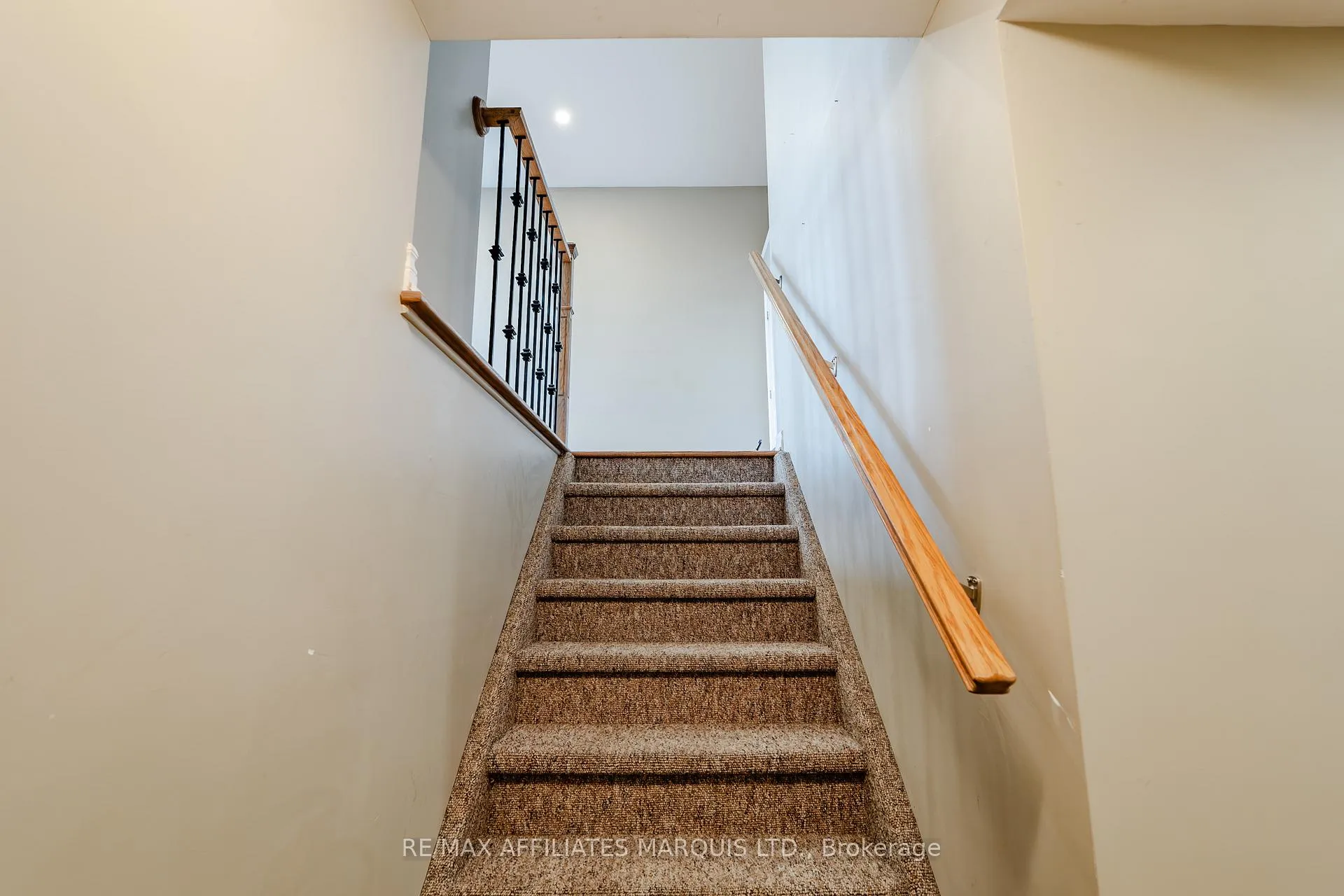 Photo 24 of 660 Hamilton Crescent, Cornwall — HOMEH