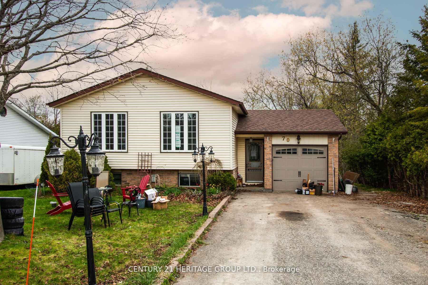 Photo 2 of 70 Dorothy Avenue, Georgina, Sutton & Jackson's Point — HOMEH