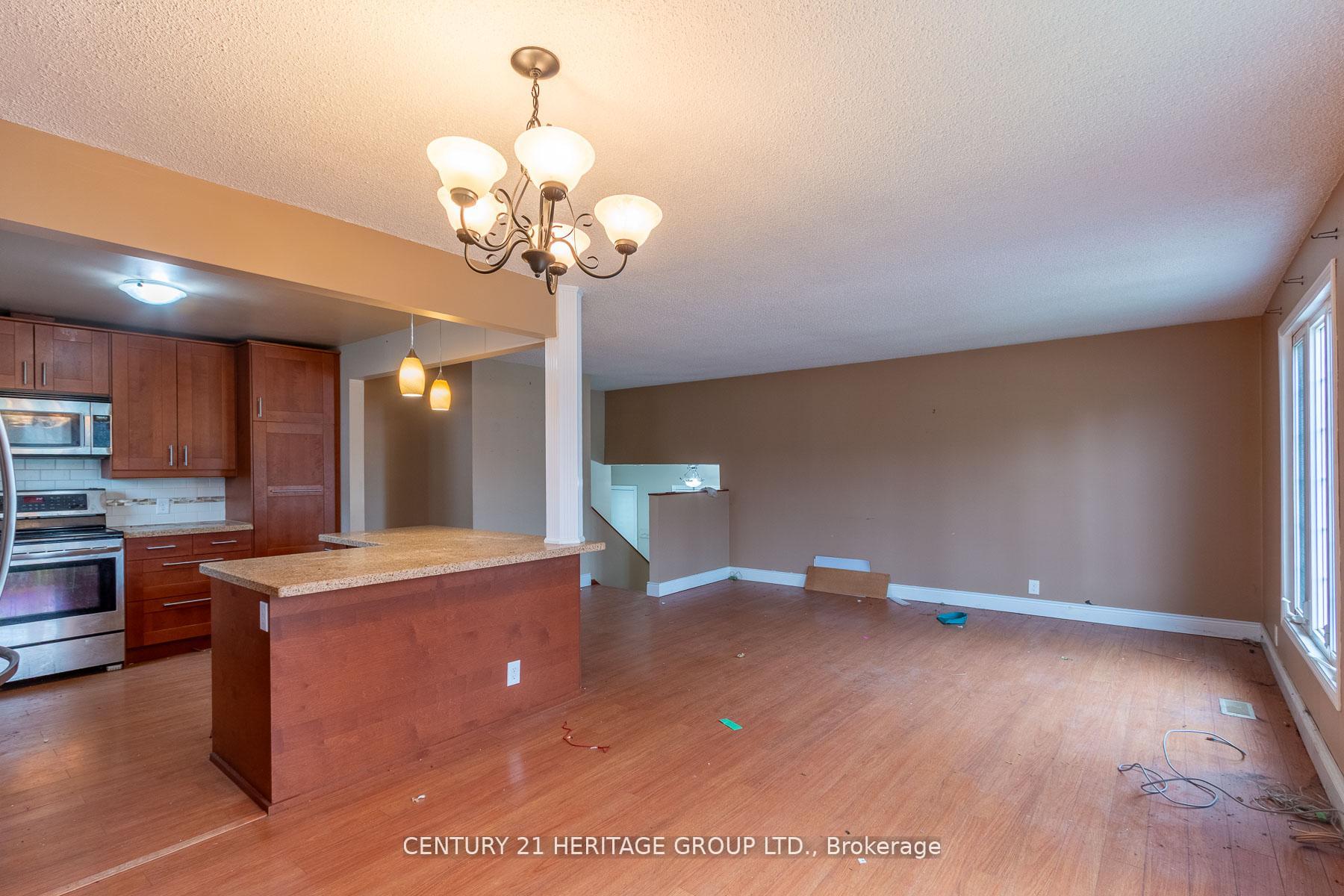 Photo 8 of 70 Dorothy Avenue, Georgina, Sutton & Jackson's Point — HOMEH