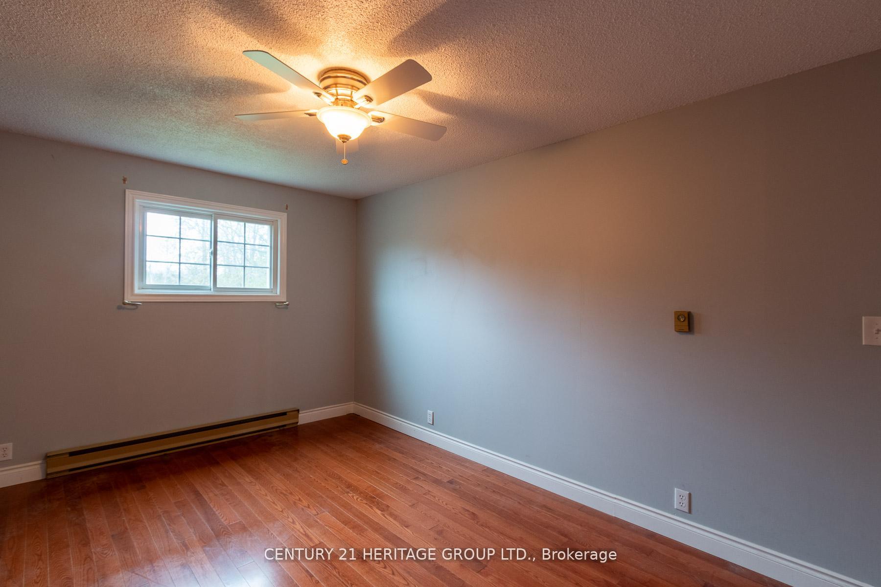 Photo 14 of 70 Dorothy Avenue, Georgina, Sutton & Jackson's Point — HOMEH