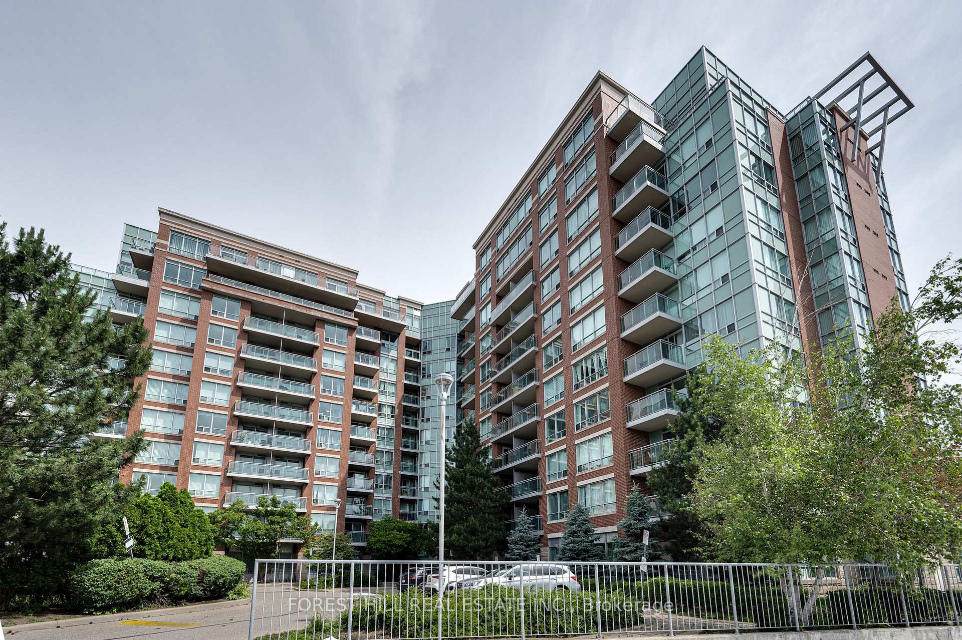 Front of Unit 807, 62 Suncrest Boulevard