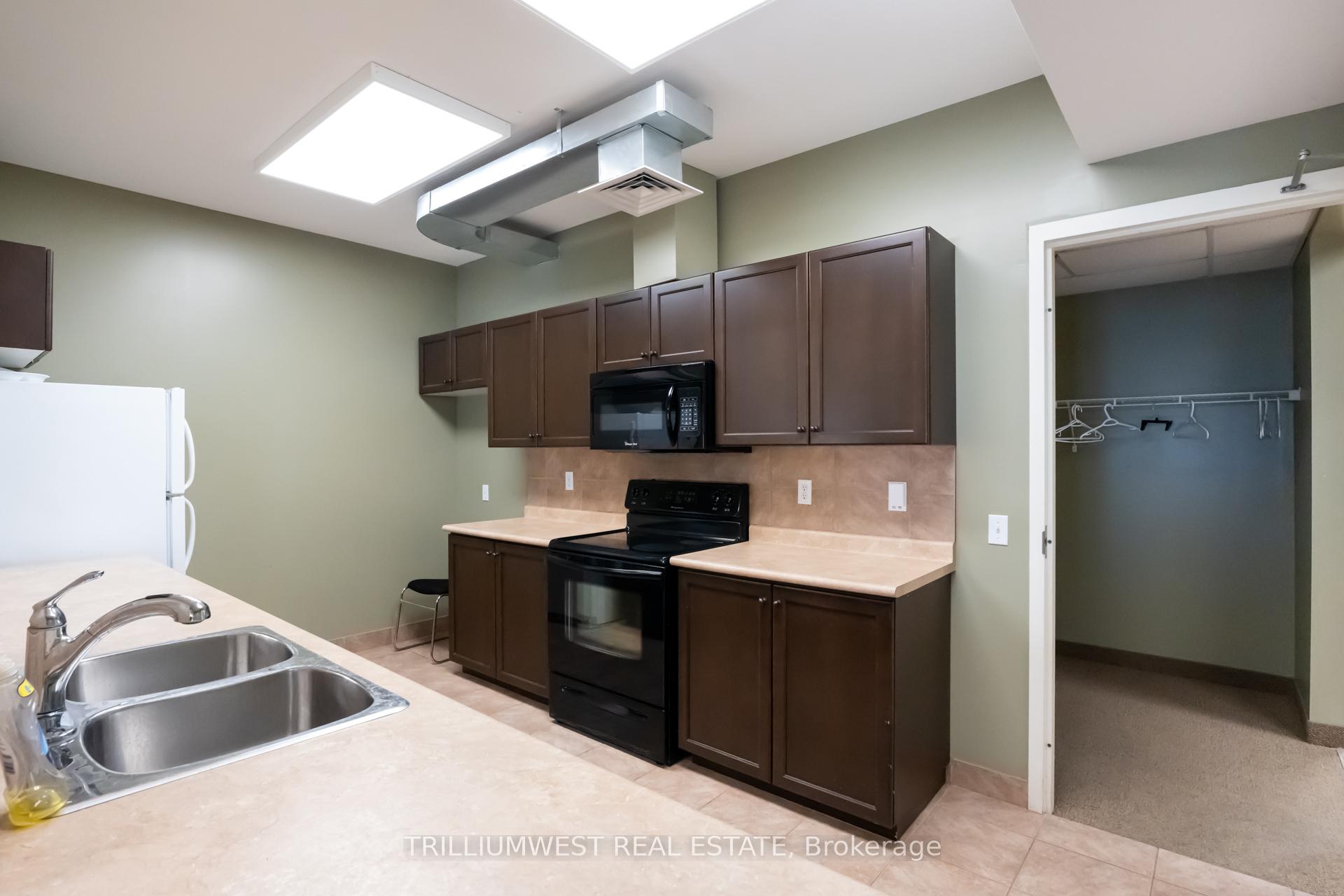 Photo 32 of Unit 201, 43 Goodwin Drive, Guelph, Pineridge/Westminster Woods — HOMEH