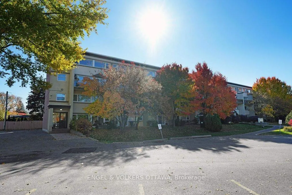 Front of Unit 216, 12 Corkstown Road
