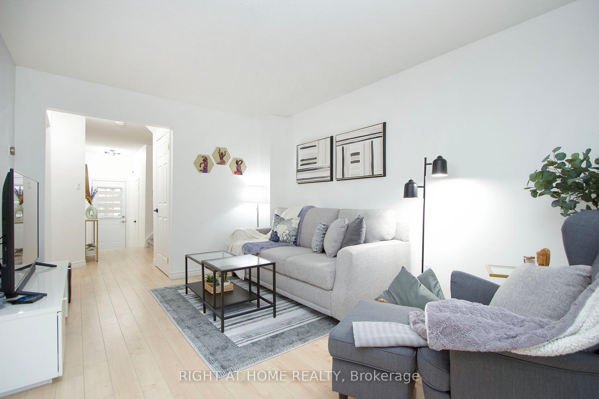 Photo 7 of Unit 204, 10 Bassett Boulevard, Whitby, Pringle Creek — HOMEH