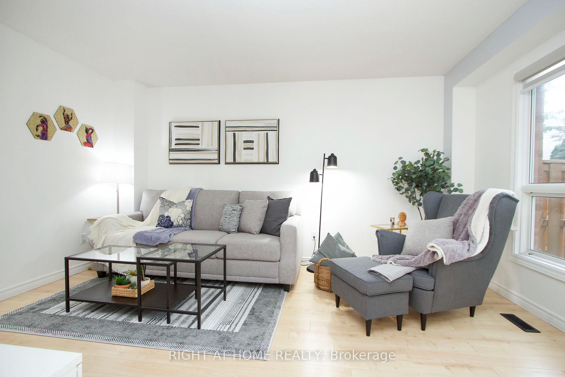 Photo 8 of Unit 204, 10 Bassett Boulevard, Whitby, Pringle Creek — HOMEH