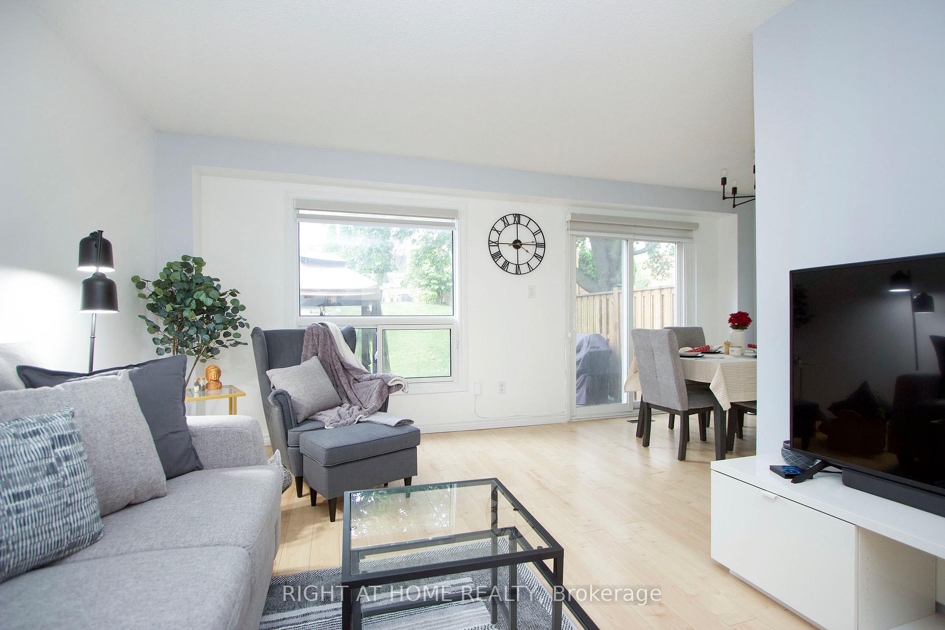 Photo 11 of Unit 204, 10 Bassett Boulevard, Whitby, Pringle Creek — HOMEH