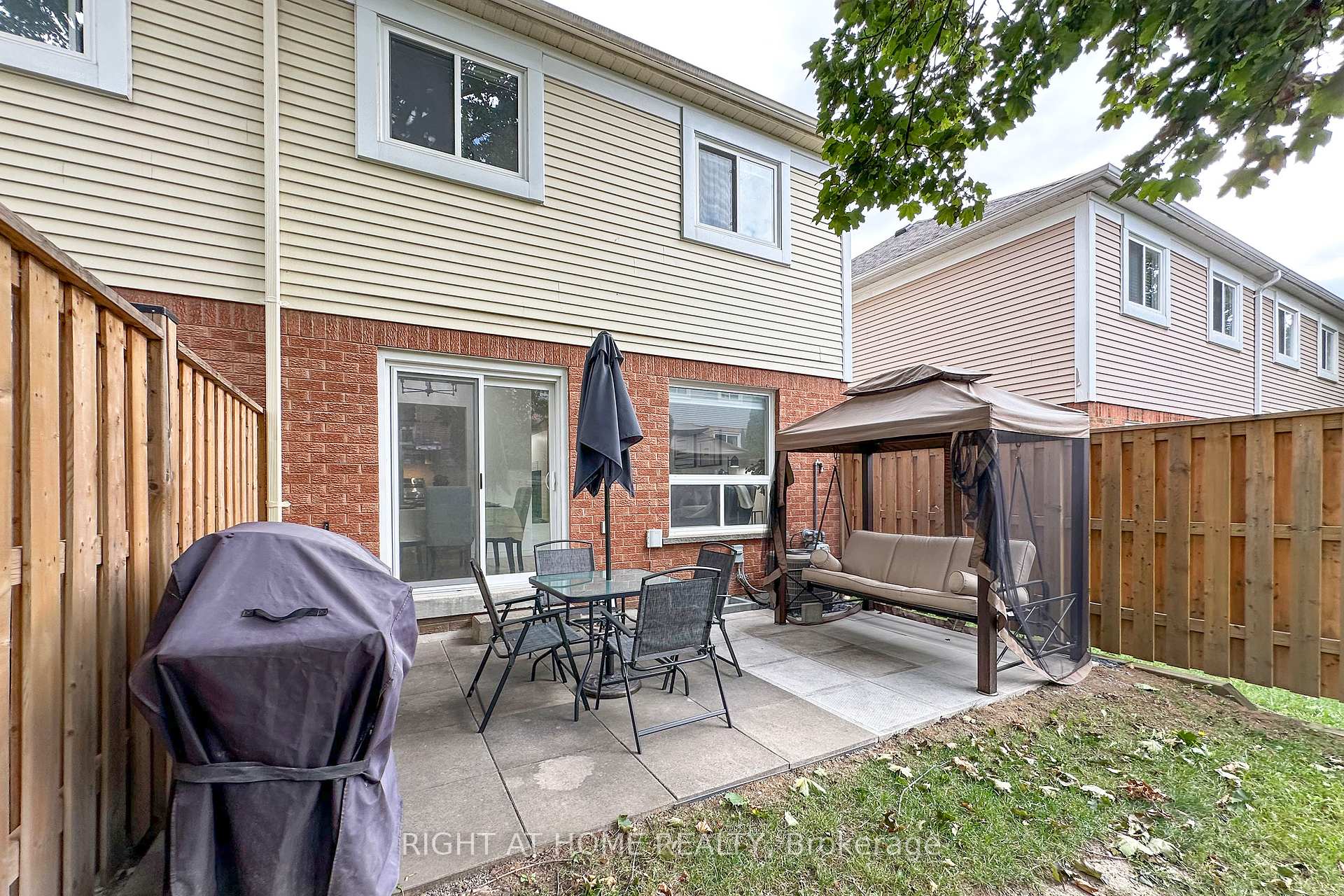 Photo 37 of Unit 204, 10 Bassett Boulevard, Whitby, Pringle Creek — HOMEH