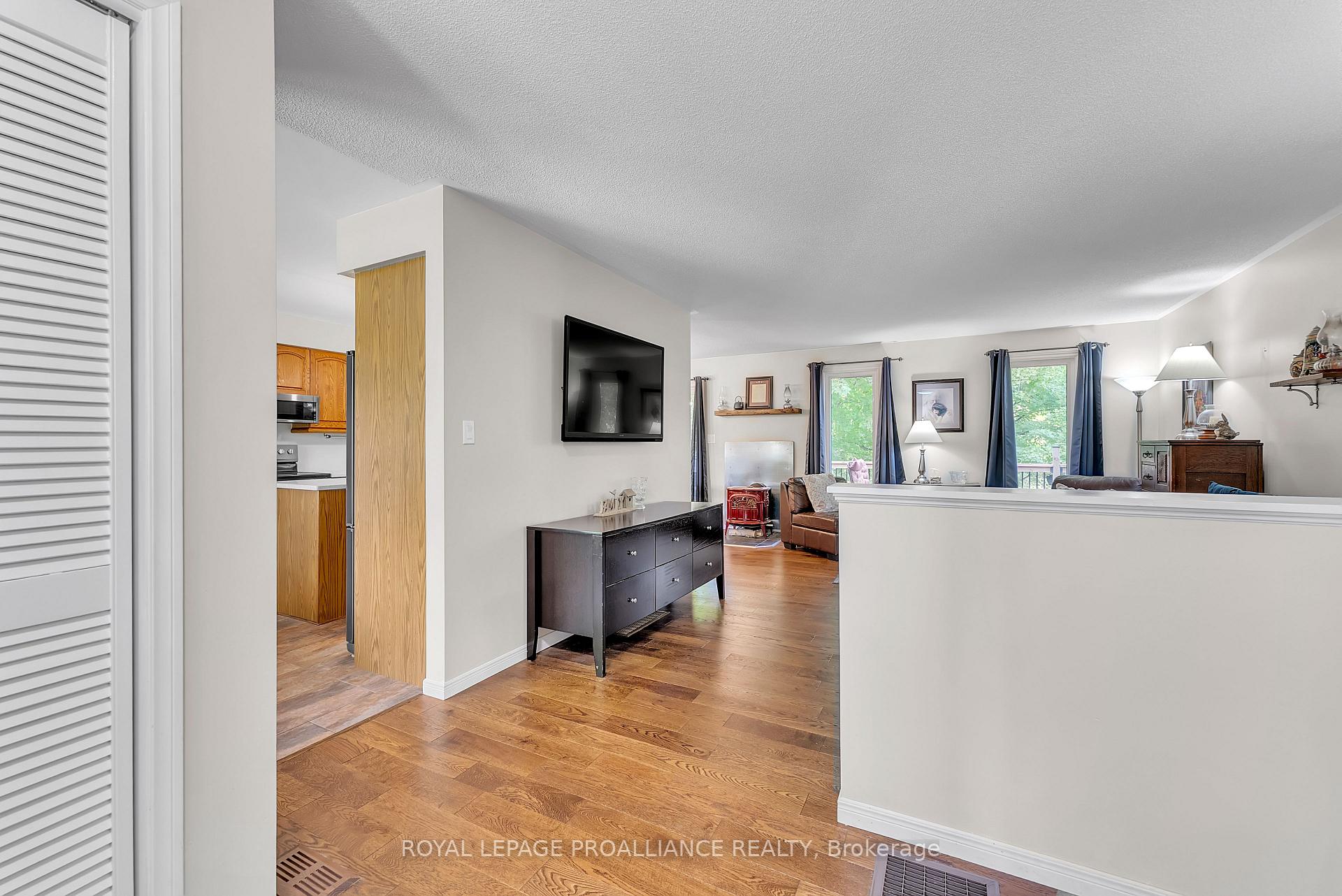 Photo 4 of 1091 Phillipston Road, Belleville, Thurlow Ward — HOMEH