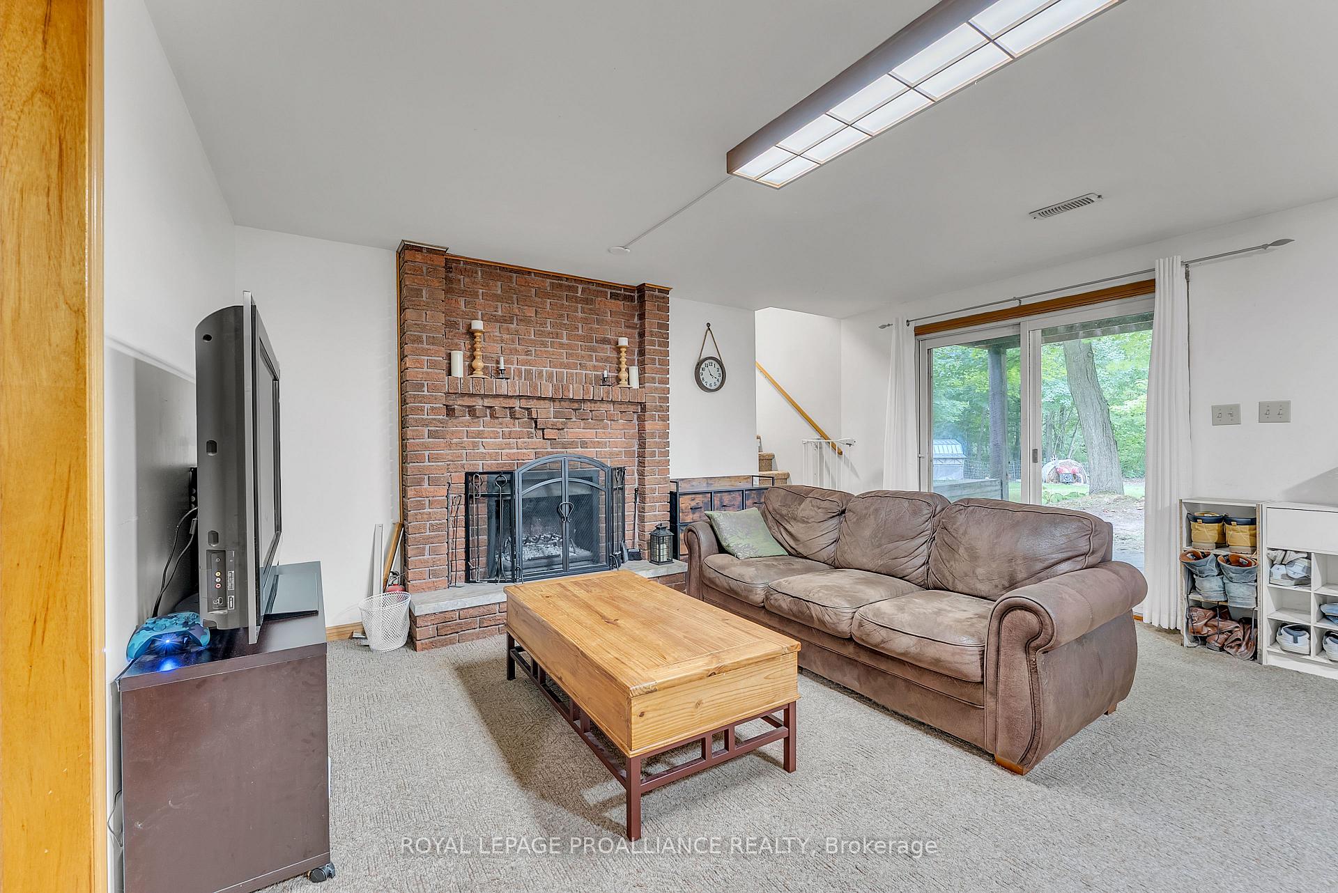Photo 32 of 1091 Phillipston Road, Belleville, Thurlow Ward — HOMEH