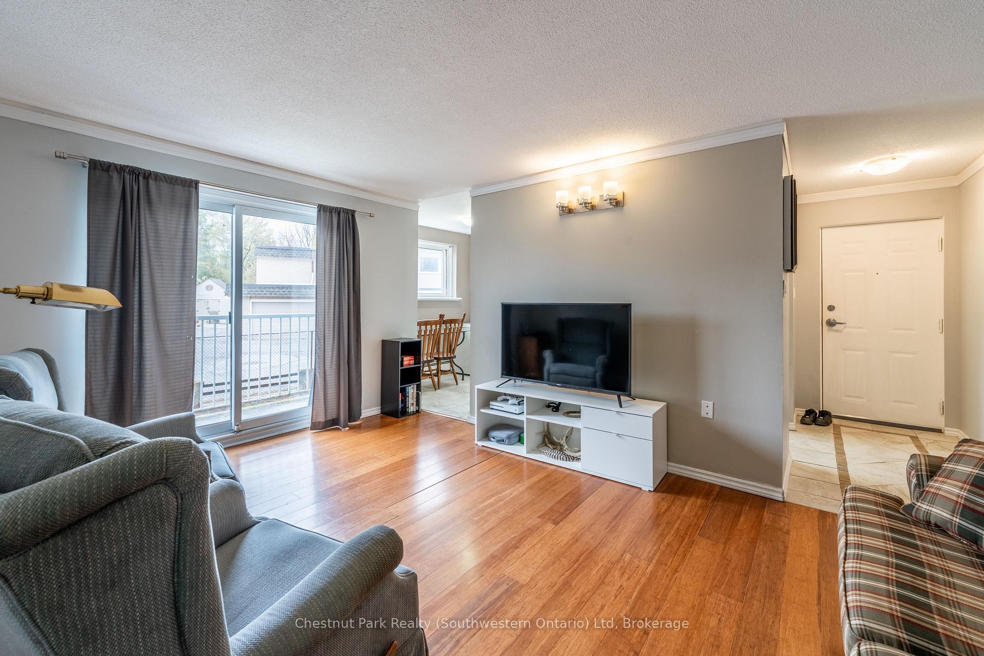 Photo 17 of Unit 7, 37 Conroy Crescent, Guelph, Dovercliffe Park/Old University — HOMEH