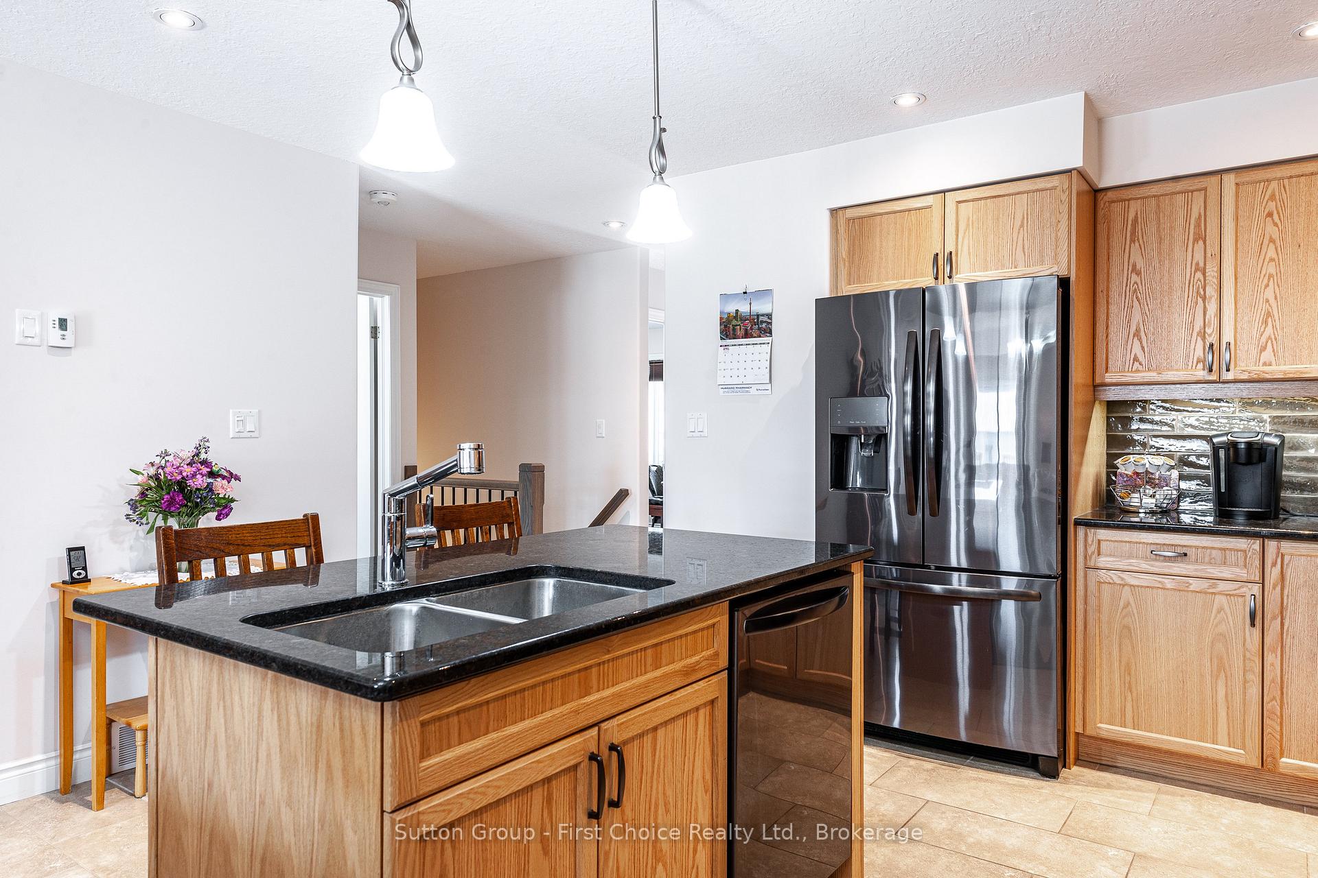 Photo 11 of Unit 5, 74 Edison Street, St. Marys — HOMEH