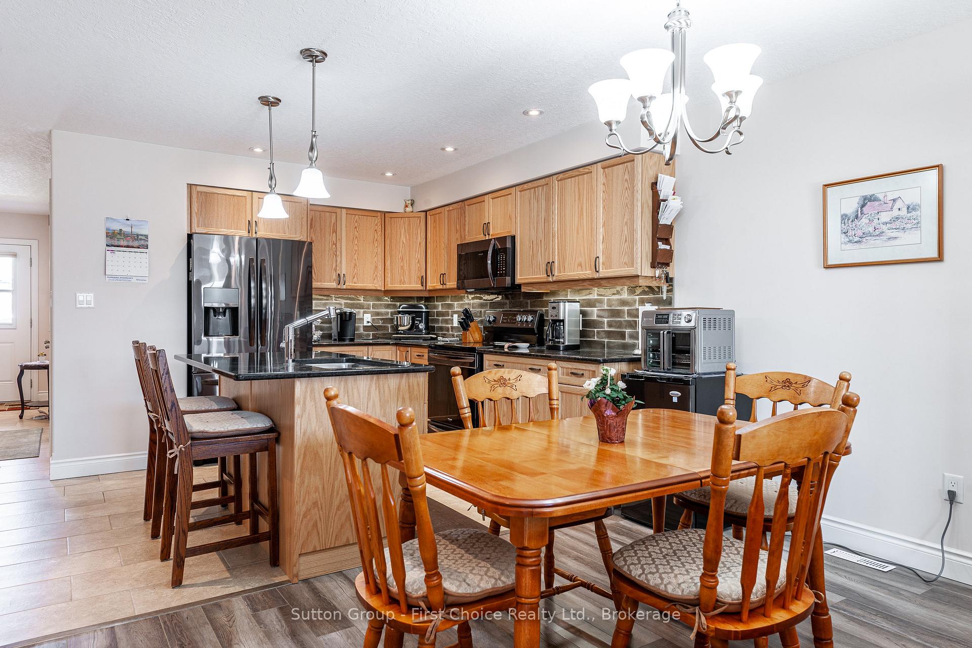 Photo 15 of Unit 5, 74 Edison Street, St. Marys — HOMEH
