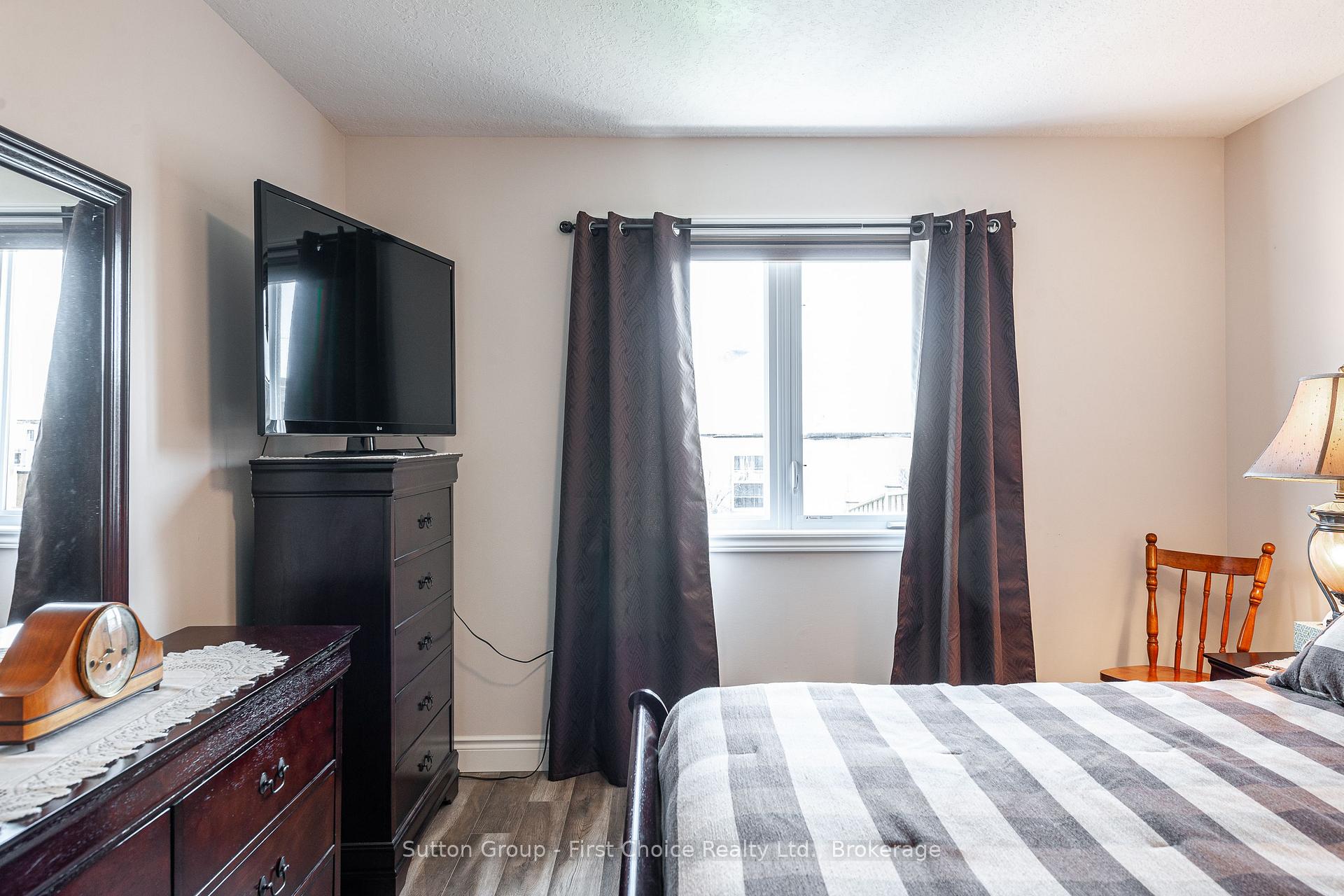 Photo 20 of Unit 5, 74 Edison Street, St. Marys — HOMEH