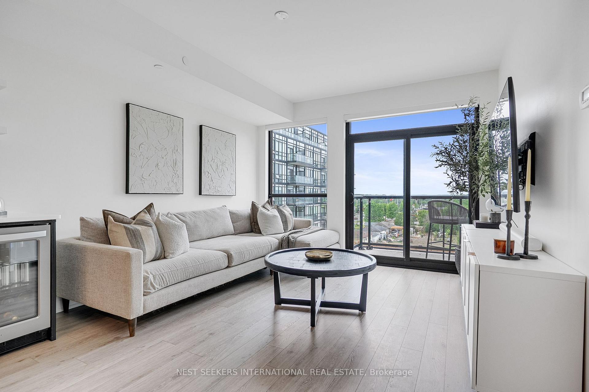 Photo 14 of Unit 404, 681 Yonge Street, Barrie, Painswick South — HOMEH