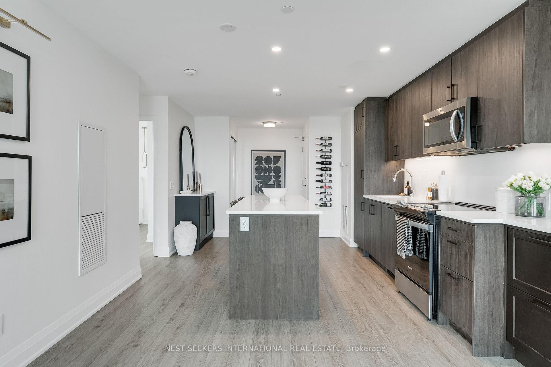 Photo 30 of Unit 404, 681 Yonge Street, Barrie, Painswick South — HOMEH
