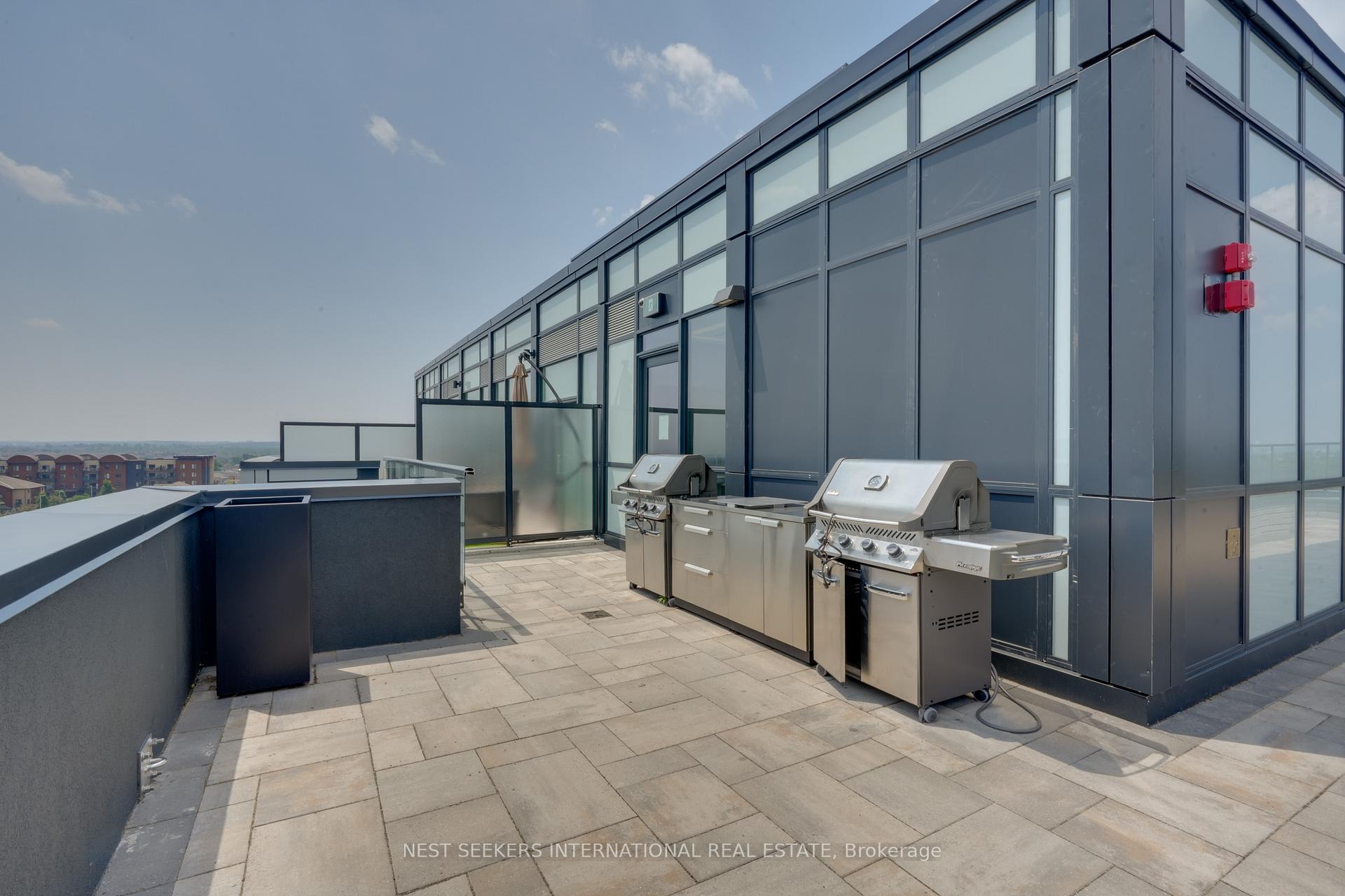 Photo 40 of Unit 404, 681 Yonge Street, Barrie, Painswick South — HOMEH