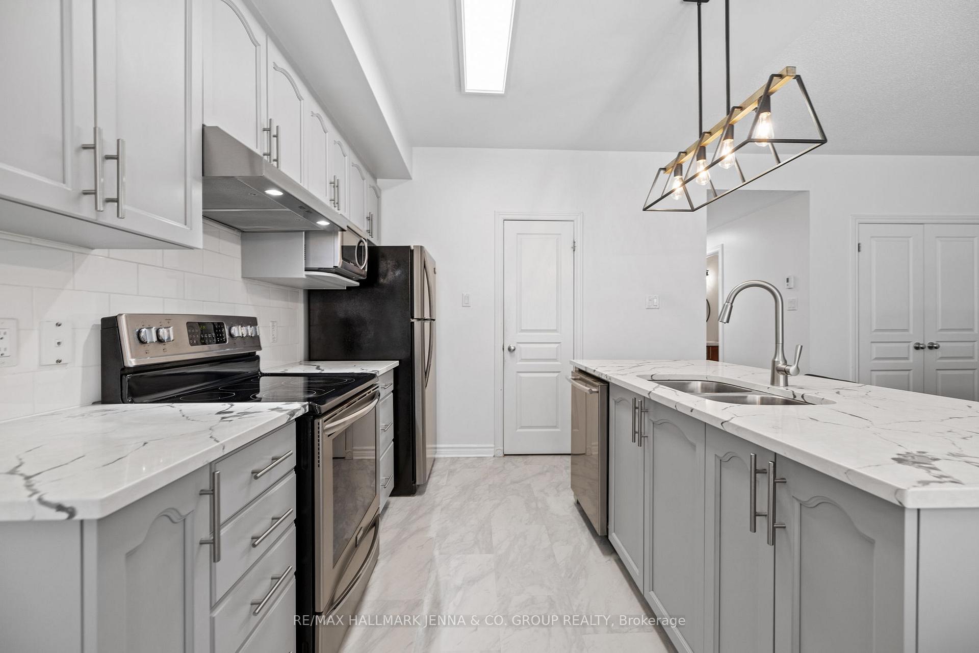 Photo 9 of Unit C, 65 Tipperary, Ottawa, Barrhaven - Longfields — HOMEH