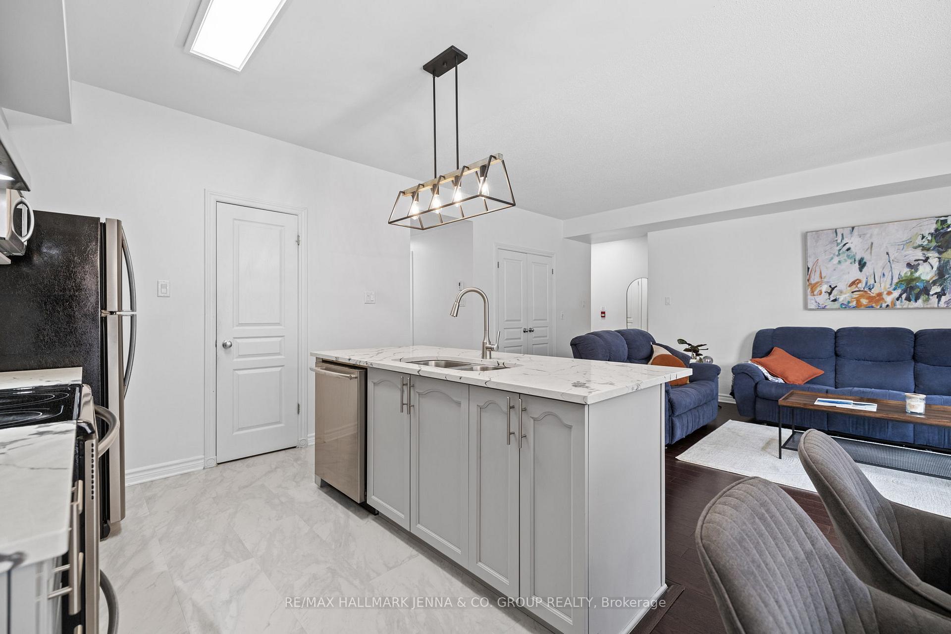 Photo 10 of Unit C, 65 Tipperary, Ottawa, Barrhaven - Longfields — HOMEH