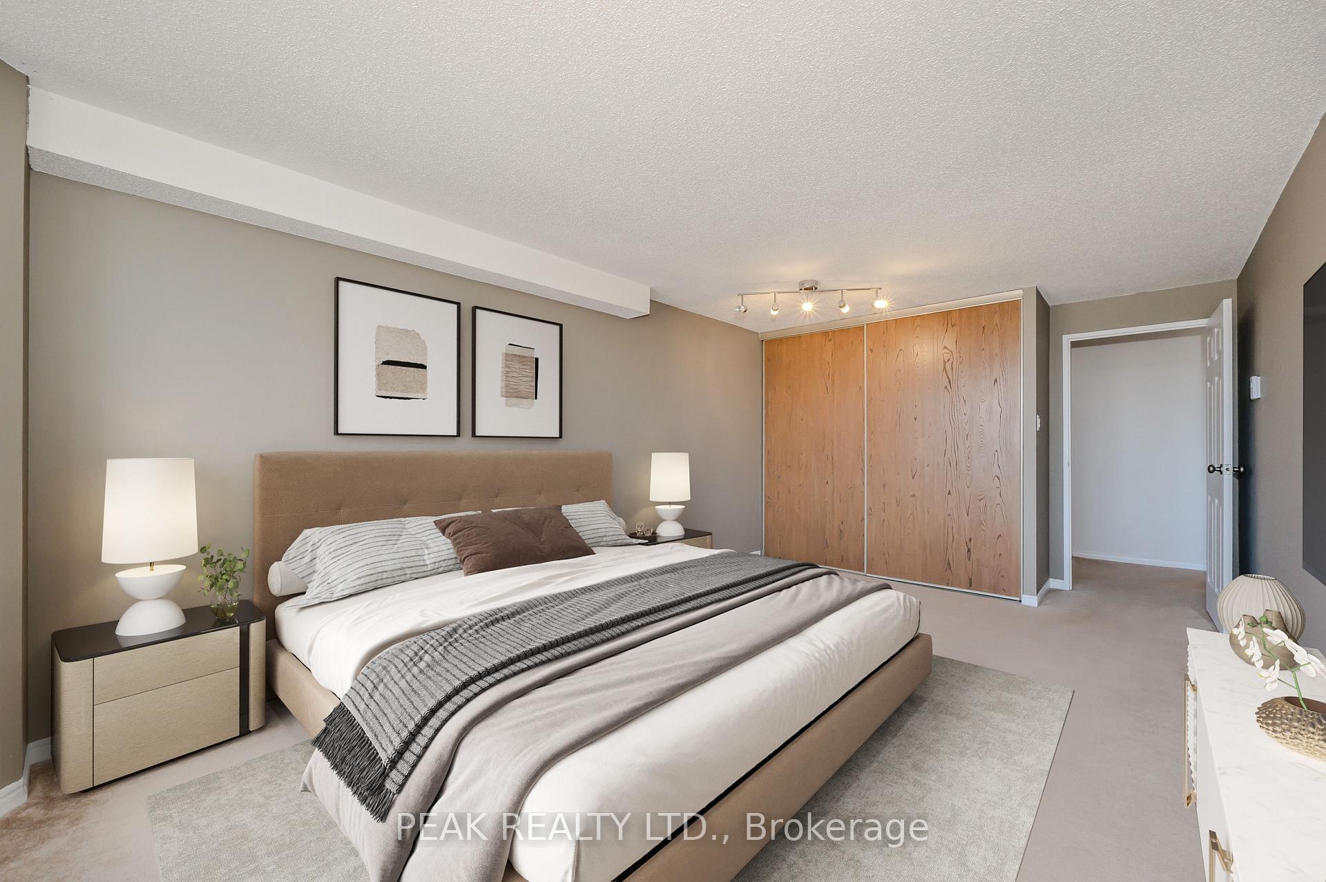 Photo 14 of Unit 711, 35 Green Valley Drive, Kitchener — HOMEH