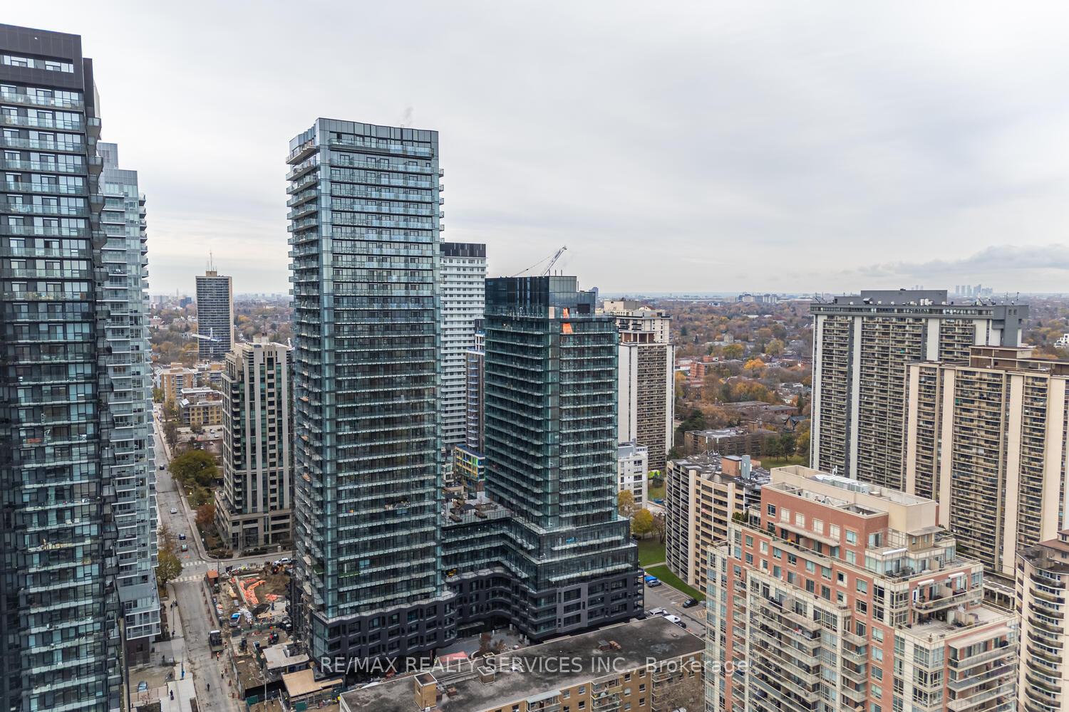 Photo 1 of Unit 1609, 120 Broadway Avenue, Toronto, Mount Pleasant West — HOMEH