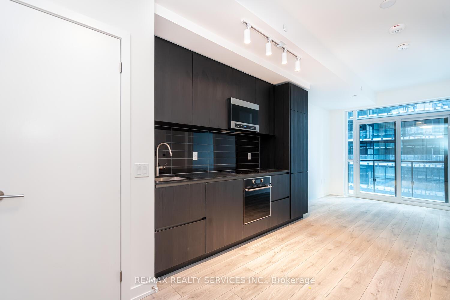 Photo 15 of Unit 1609, 120 Broadway Avenue, Toronto, Mount Pleasant West — HOMEH